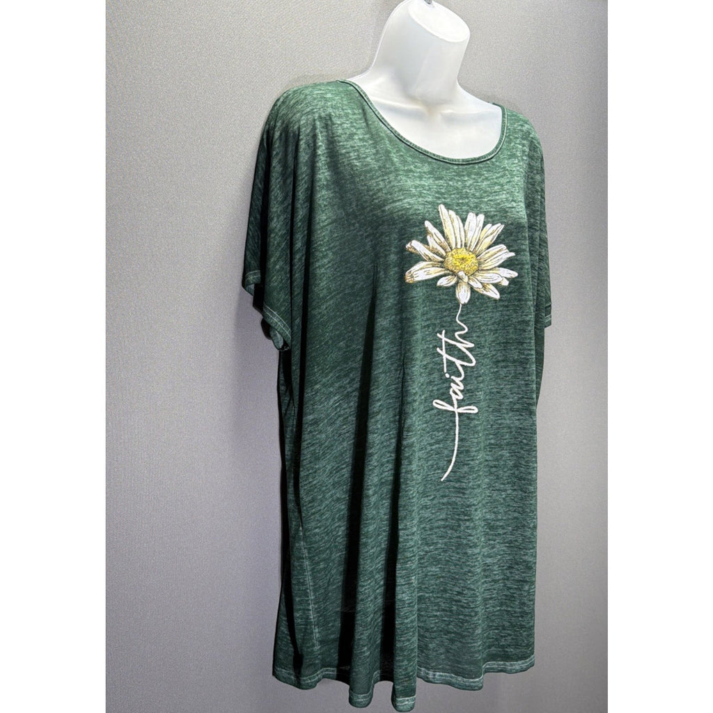 Women’s Joei and I Plus Size 3X Green Short Sleeve Top Metallic Sunflower
