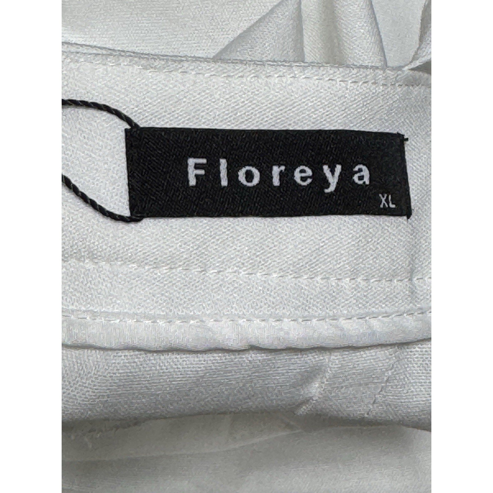 Floreya Women’s White Square Neck Sleeveless Back Zip Front Button Jumpsuit XL