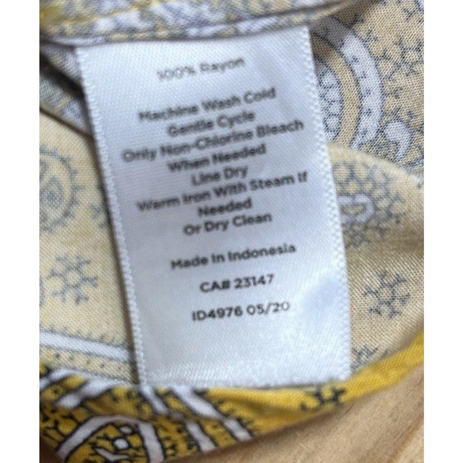 Talbots Women's Knit Top Size S Multicolored Paisley Print Long Sleeve Blouse