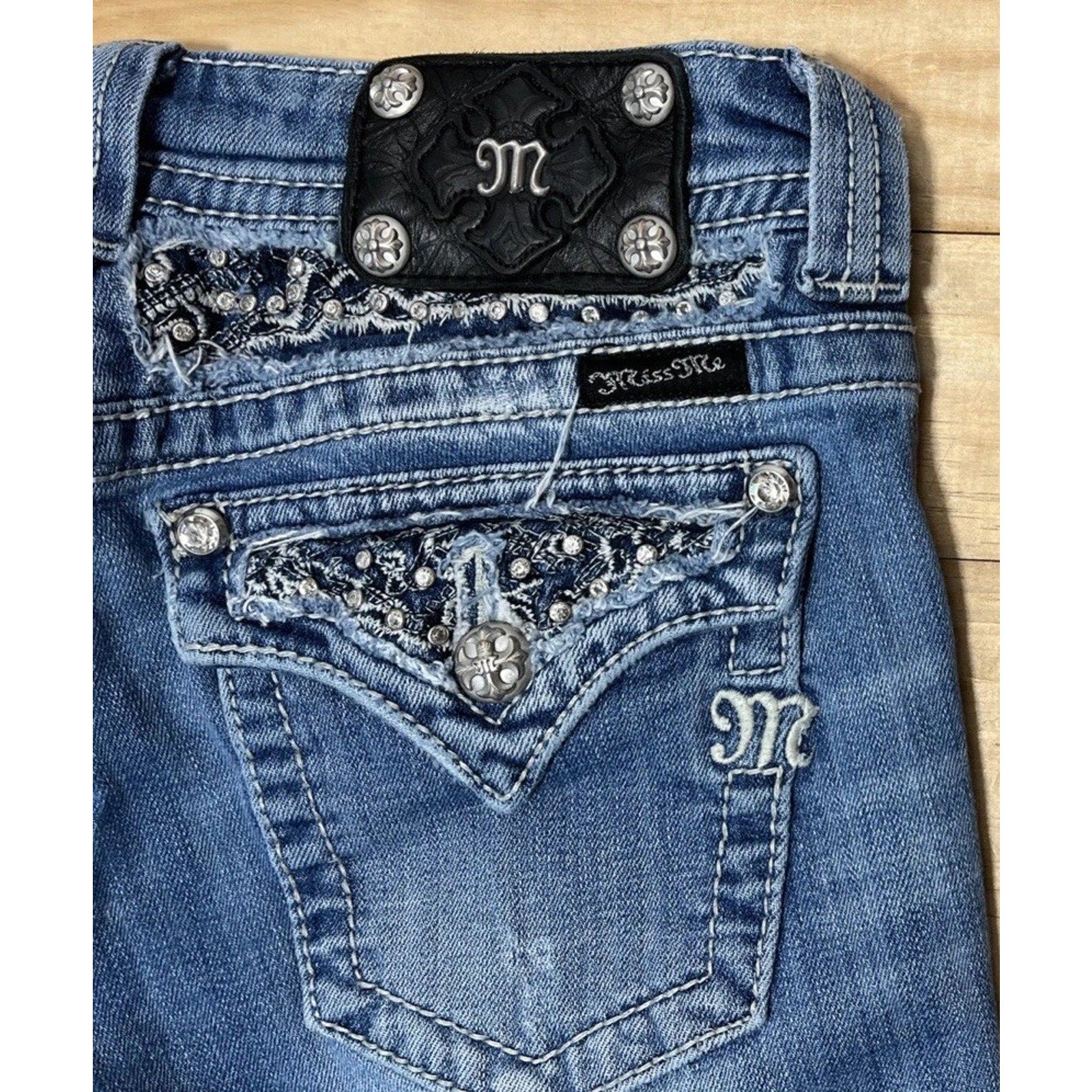 Miss Me Jeans Womens Blue Embellished Distressed Bootcut 27x29.5 Hem