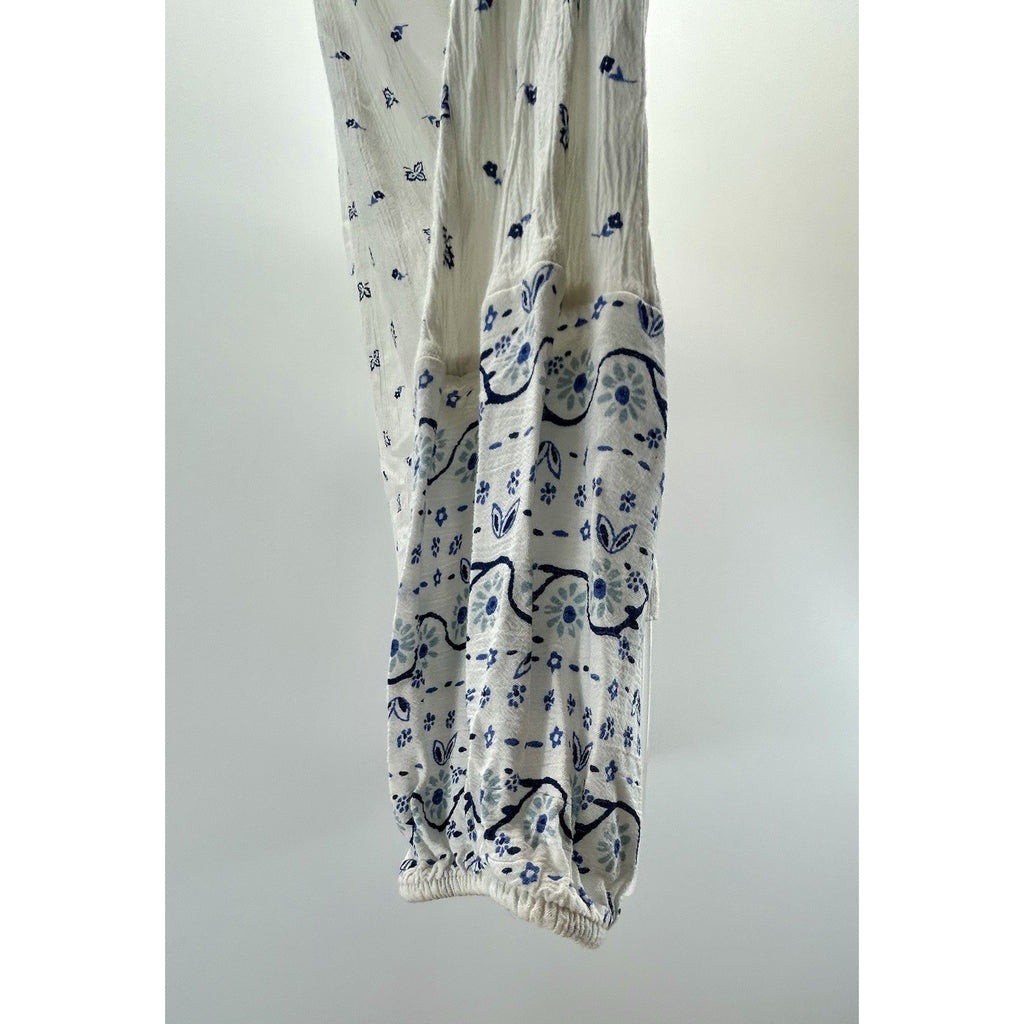 Old Navy Women’s Blouse M White & Blue Floral Boho Peasant Ballon Sleeve Casual.