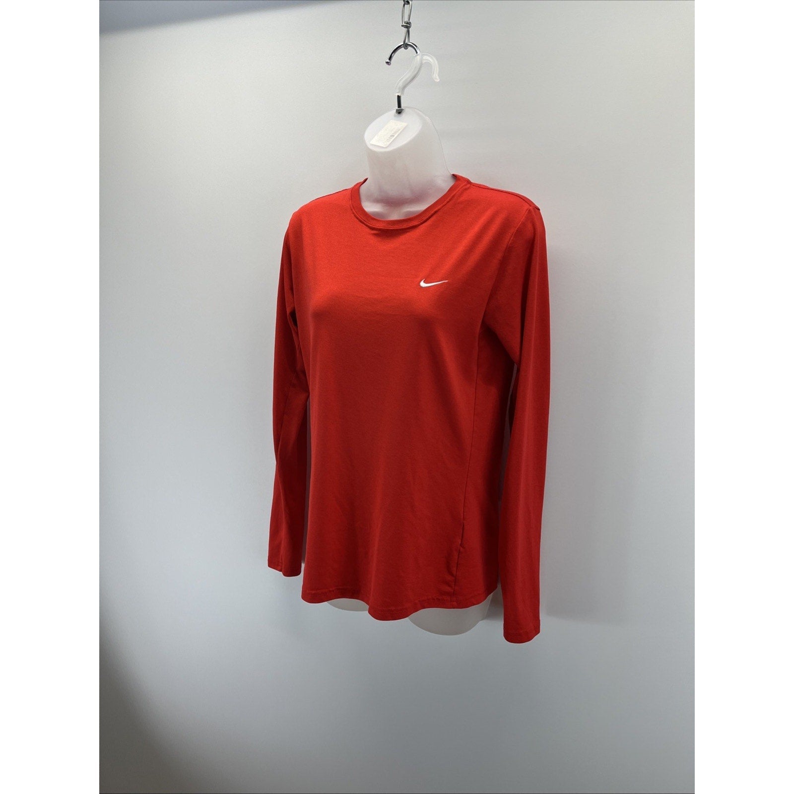 Nike Women's Embroidered Logo Legend Long Sleeve Tee Orange Size M EUC