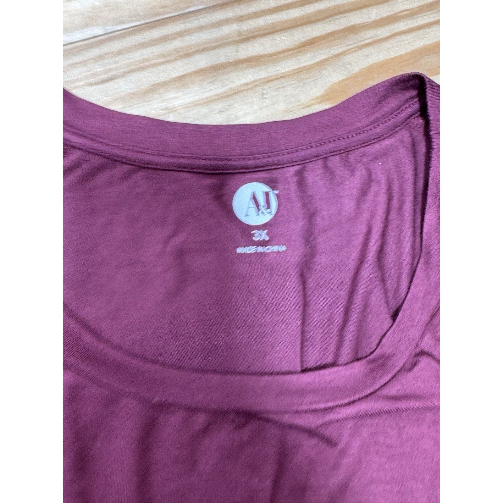 A&I Round Neck 3/4 Peep Hole Sleeve Top Maroon Women’s Size 3X NWT