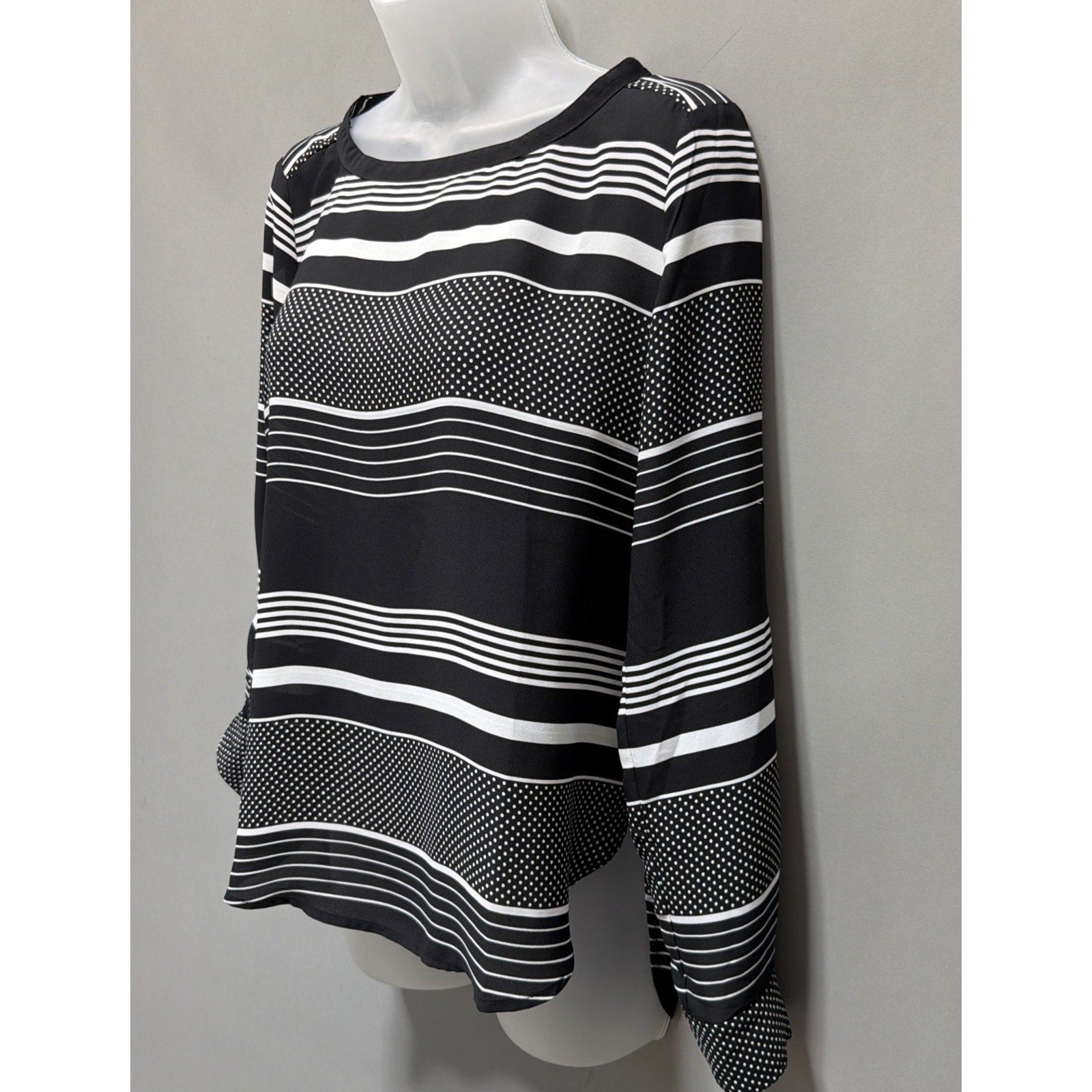 Ann Taylor LOFT Blouse Top Size XS Black White Striped Long Adj. Tab Sleeves