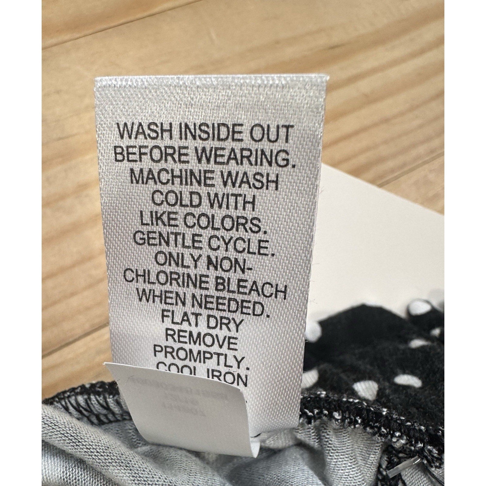 SO A-Line Skirt Black Polka Dot Short 18” Rayon Women’s Size Large NWT