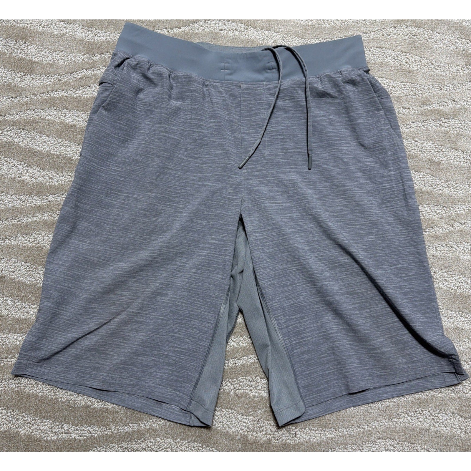 Lululemon Men’s T.H.E. Short No Liner Heather Allover Sea Salt Light Cast L