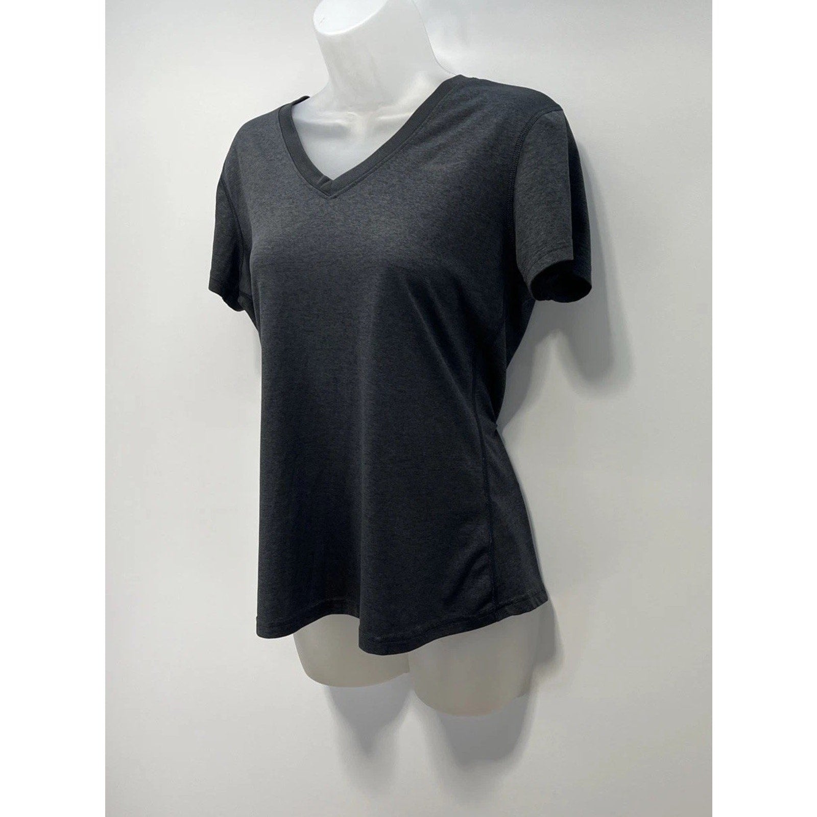 Nike Dri-FIT V-Neck T-Shirt / M/ Dark Grey / Short-Sleeve / Regular Fit