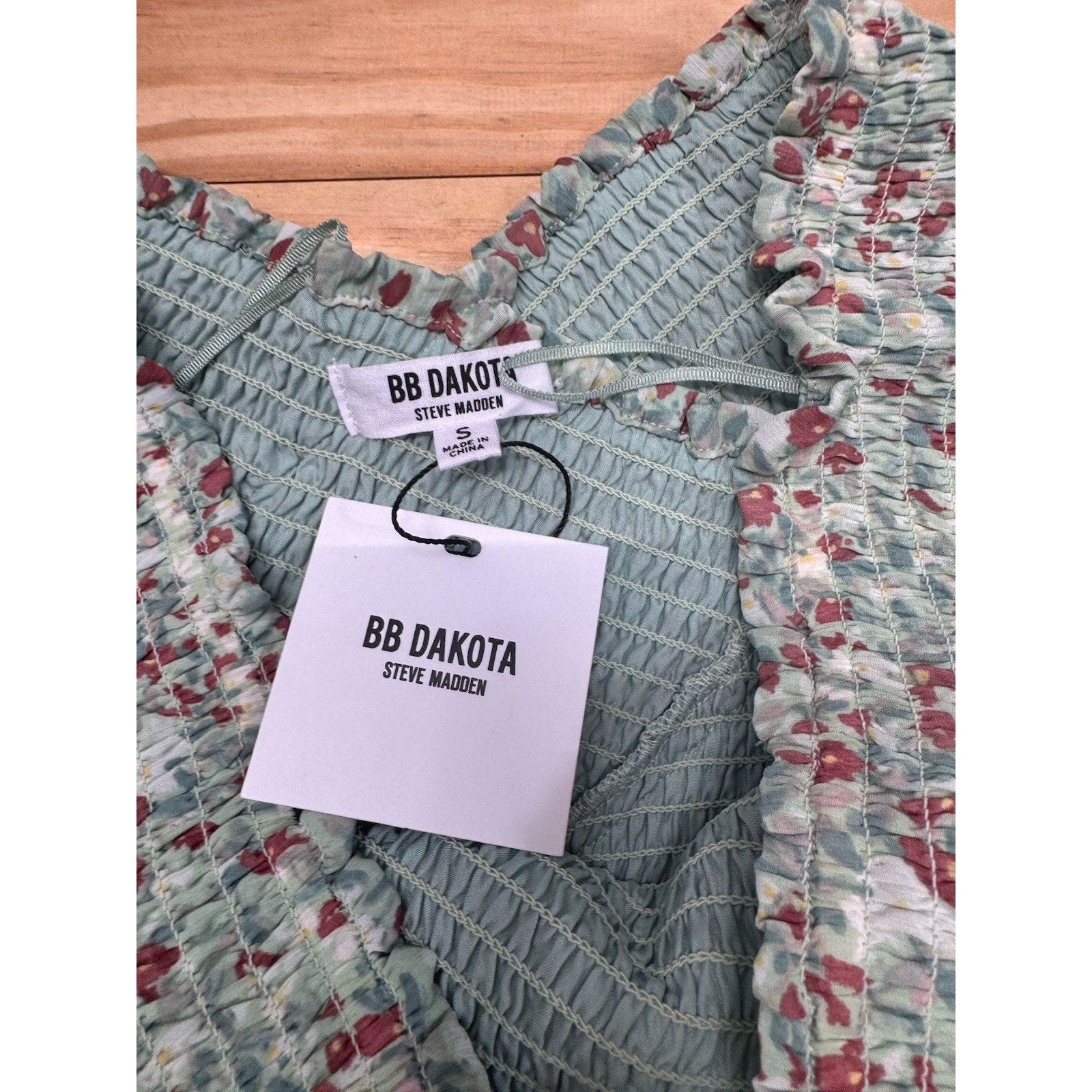 BB DAKOTA Joie De Vivre Midi Dress Steve Madden Small Floral Smocked Tiered