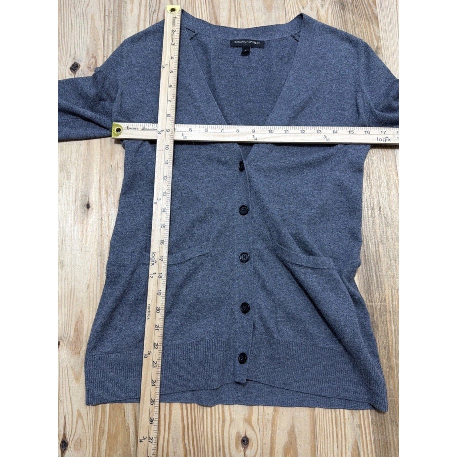 Banana Republic Women's Cardigan Sweater SZ XS Gray with Pockets and Buttons