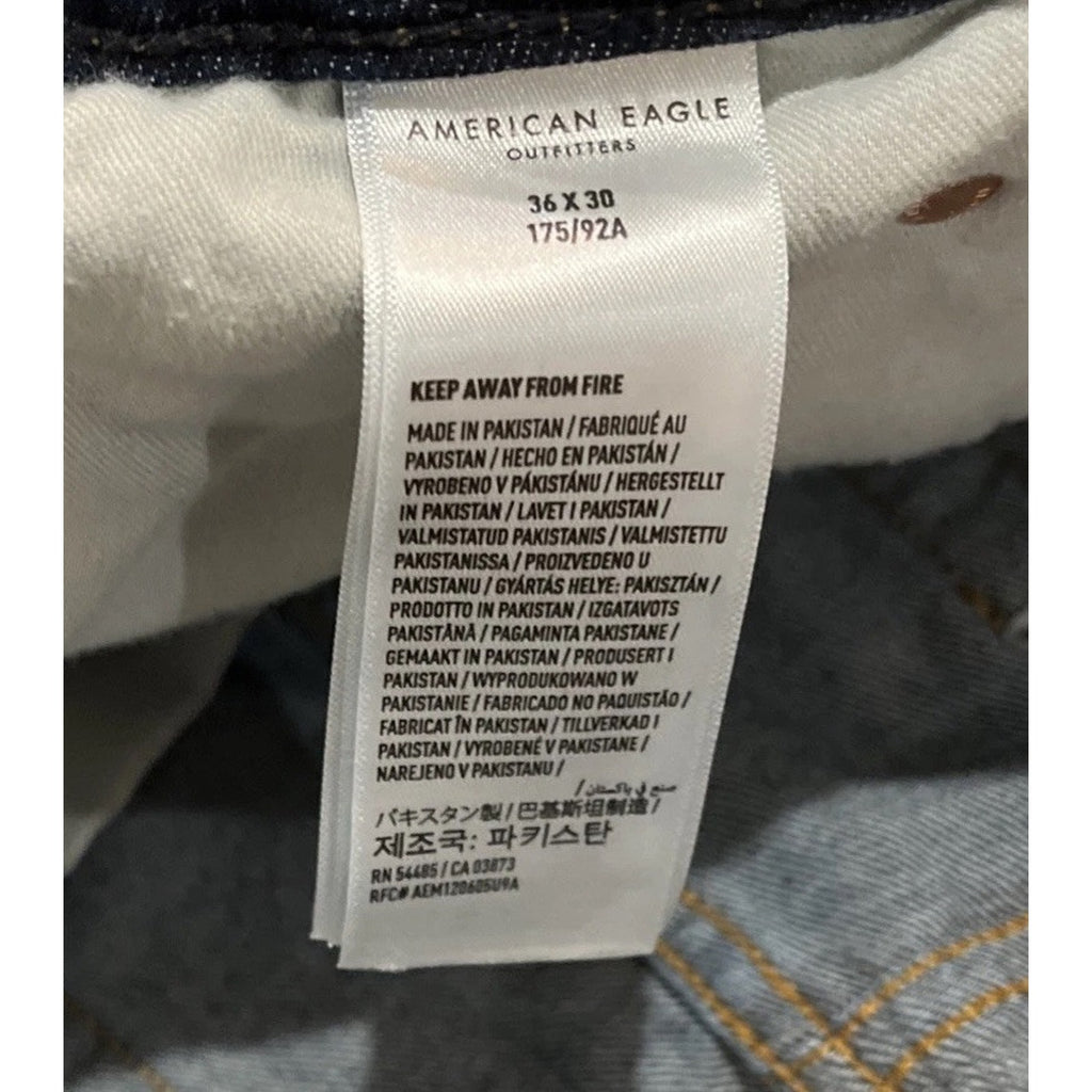 American Eagle Relaxed Straight Jeans Men's Size 36x30- Mid Rise Medium Wash