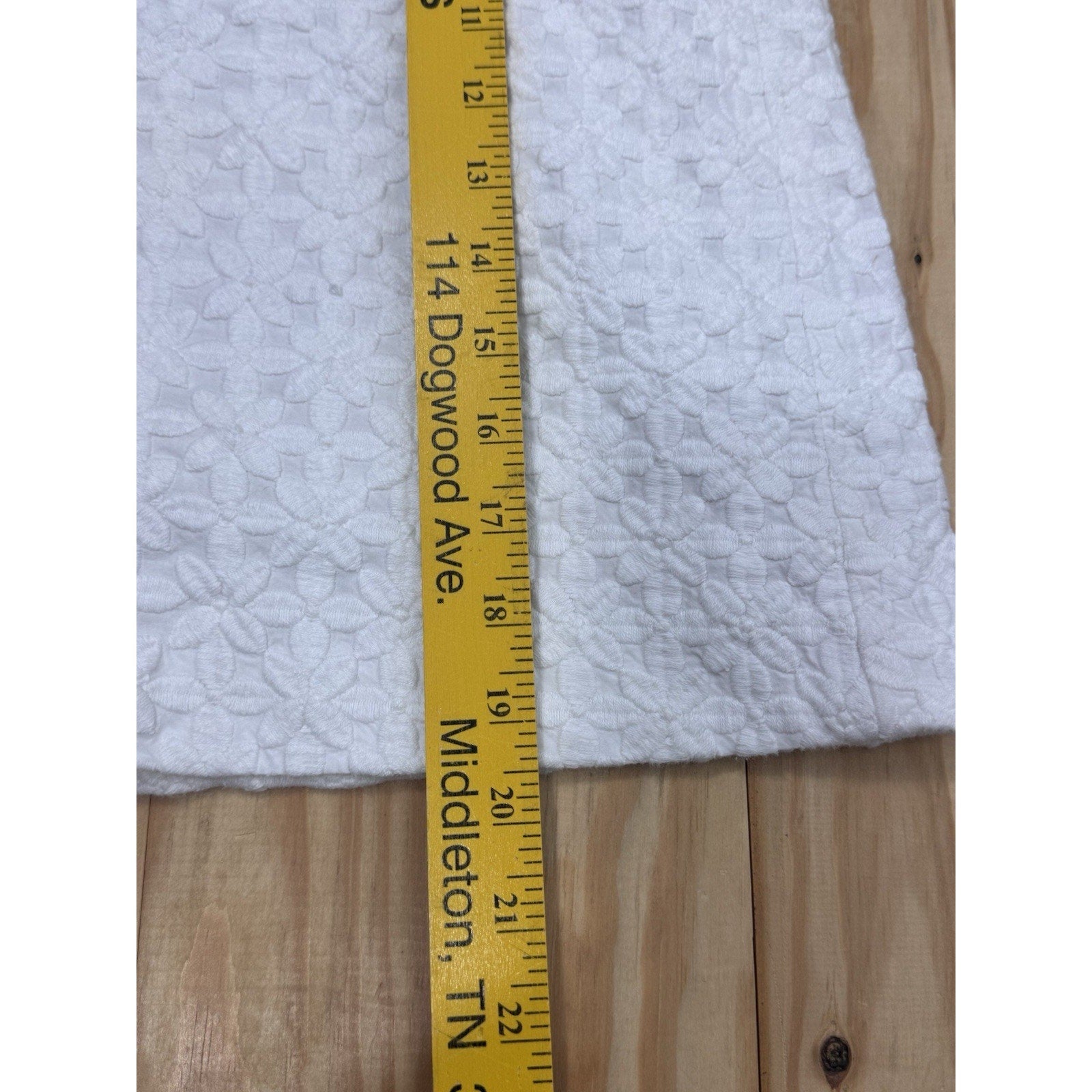 Banana Republic Eyelet Embroidered Skirt Women’s 6 White Cotton Lined Zip