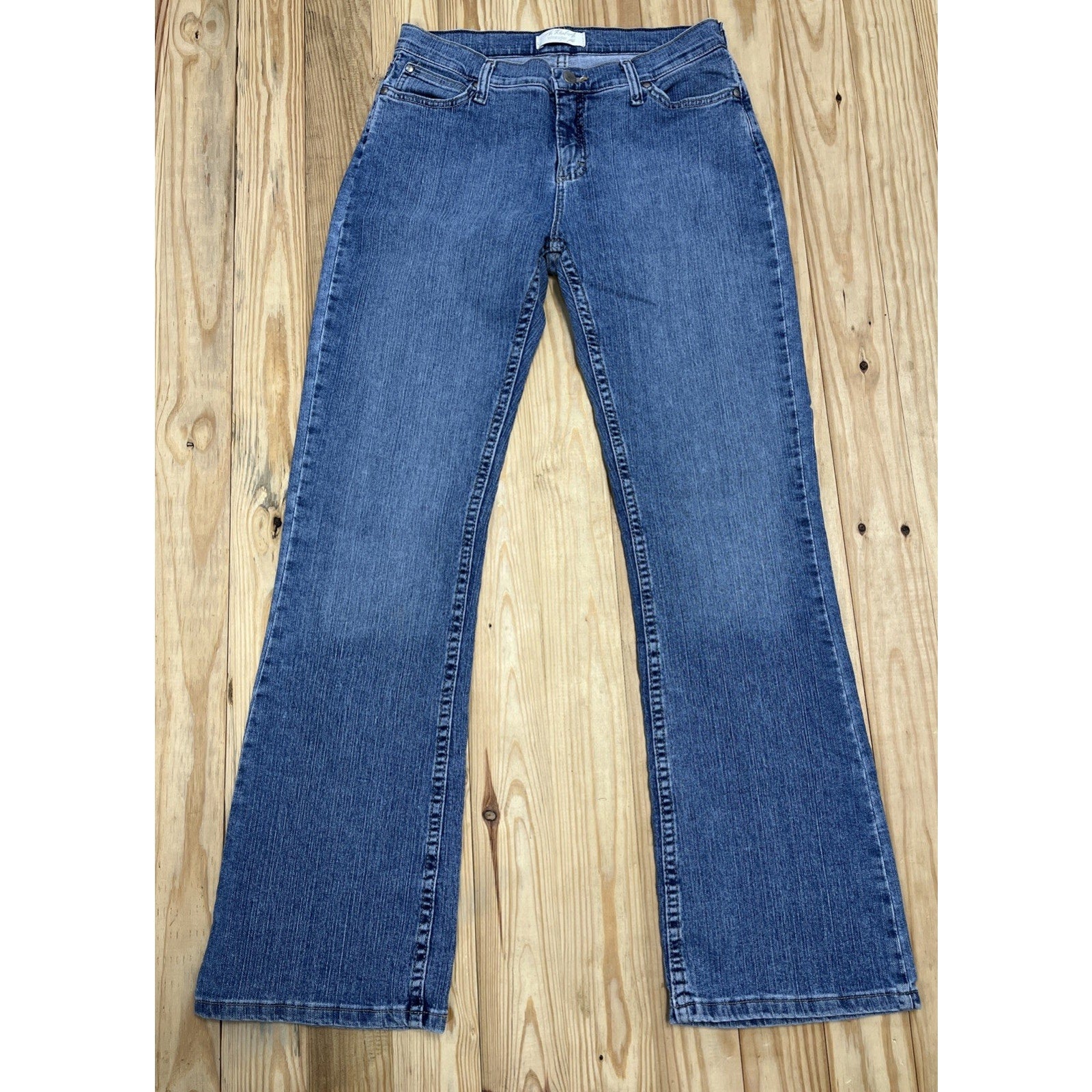 As Real As Wrangler Womens Jeans Size 4x32 Med Wash Blue Denim Bootcut