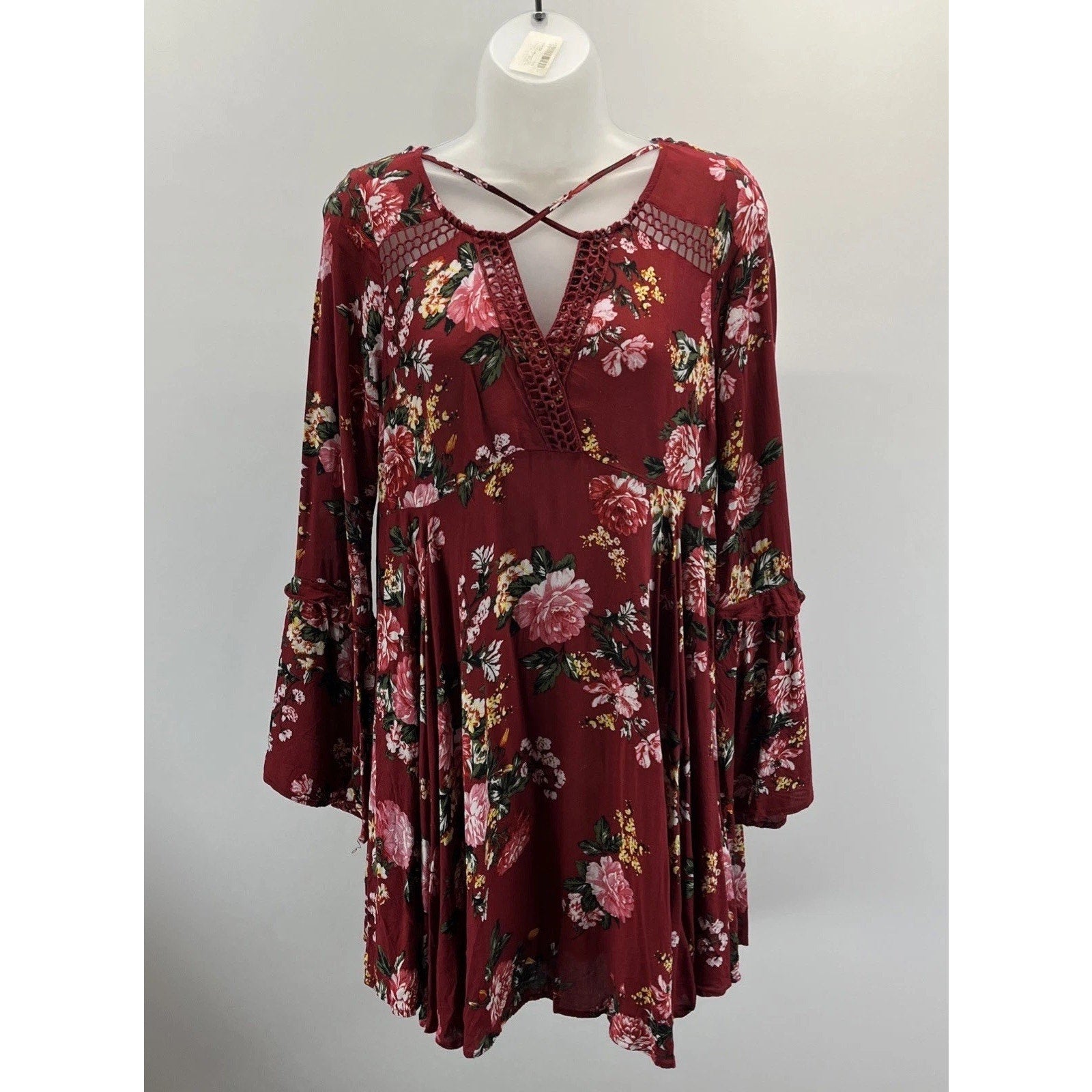 Umgee Wine ruffled embroidered Boho keyhole Swing dress Size Small