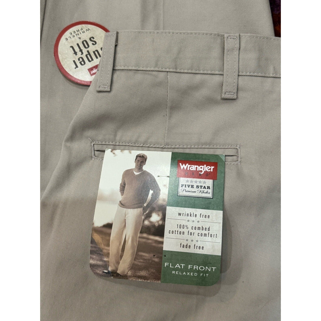 Wrangler Hero Pleated Khakis Wrinkle Free Mens 42 x 30 Beige Super Soft