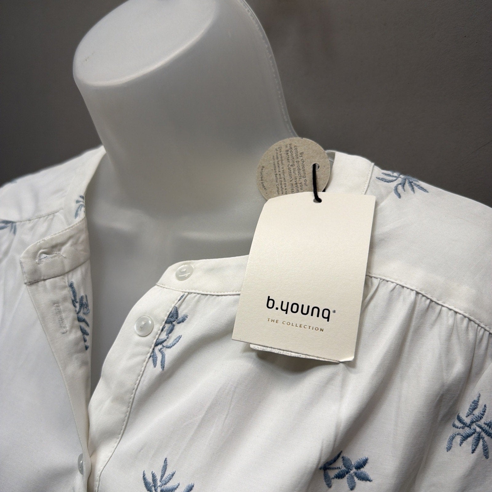 B.Young White Embroidered Floral Tie Waist Shirt Dress Size 36 NWT