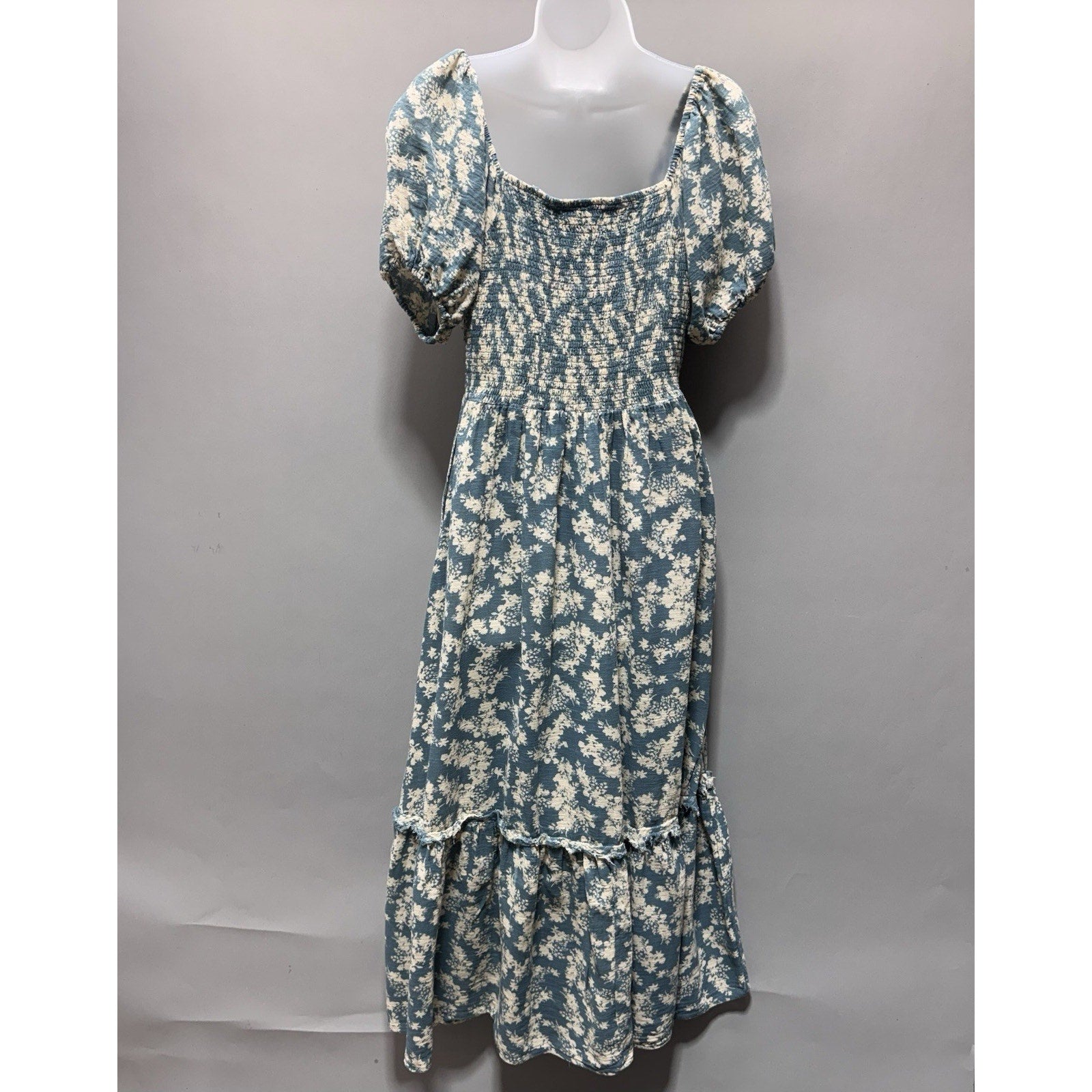 Free People Blue Cream Floral Smocked Puff Sleeve Midi Dress Women’s Medium Boho