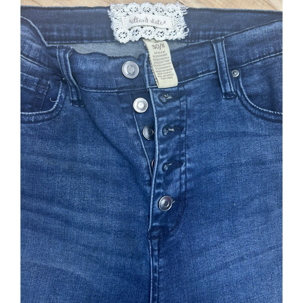 Altar'd State Jeans Womens 30 Blue Skinny Medium Wash Denim Low Rise Button Fly.