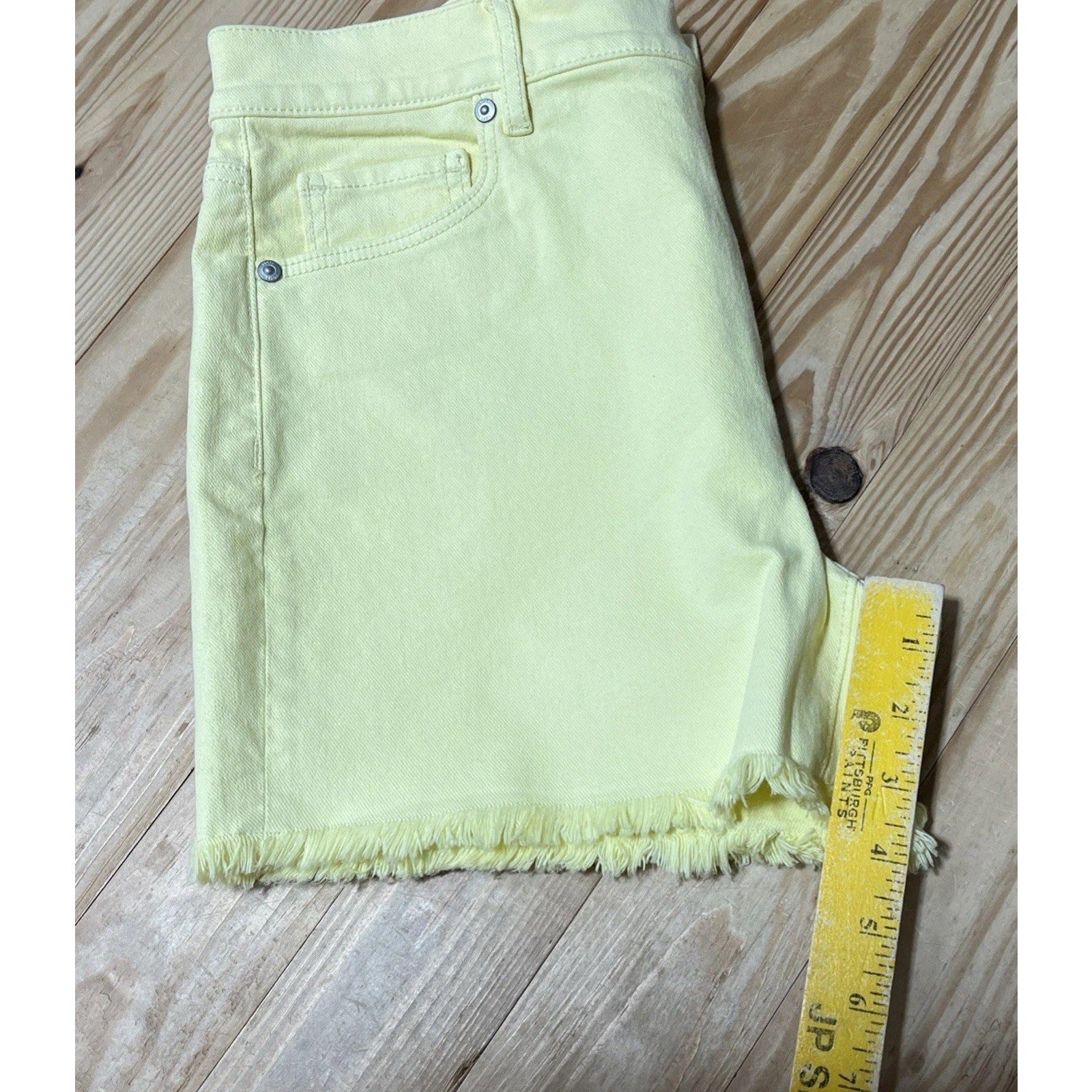LOFT The Cut Off Short Yellow Denim High Rise 4" Inseam Cotton Stretch NWT Sz 27