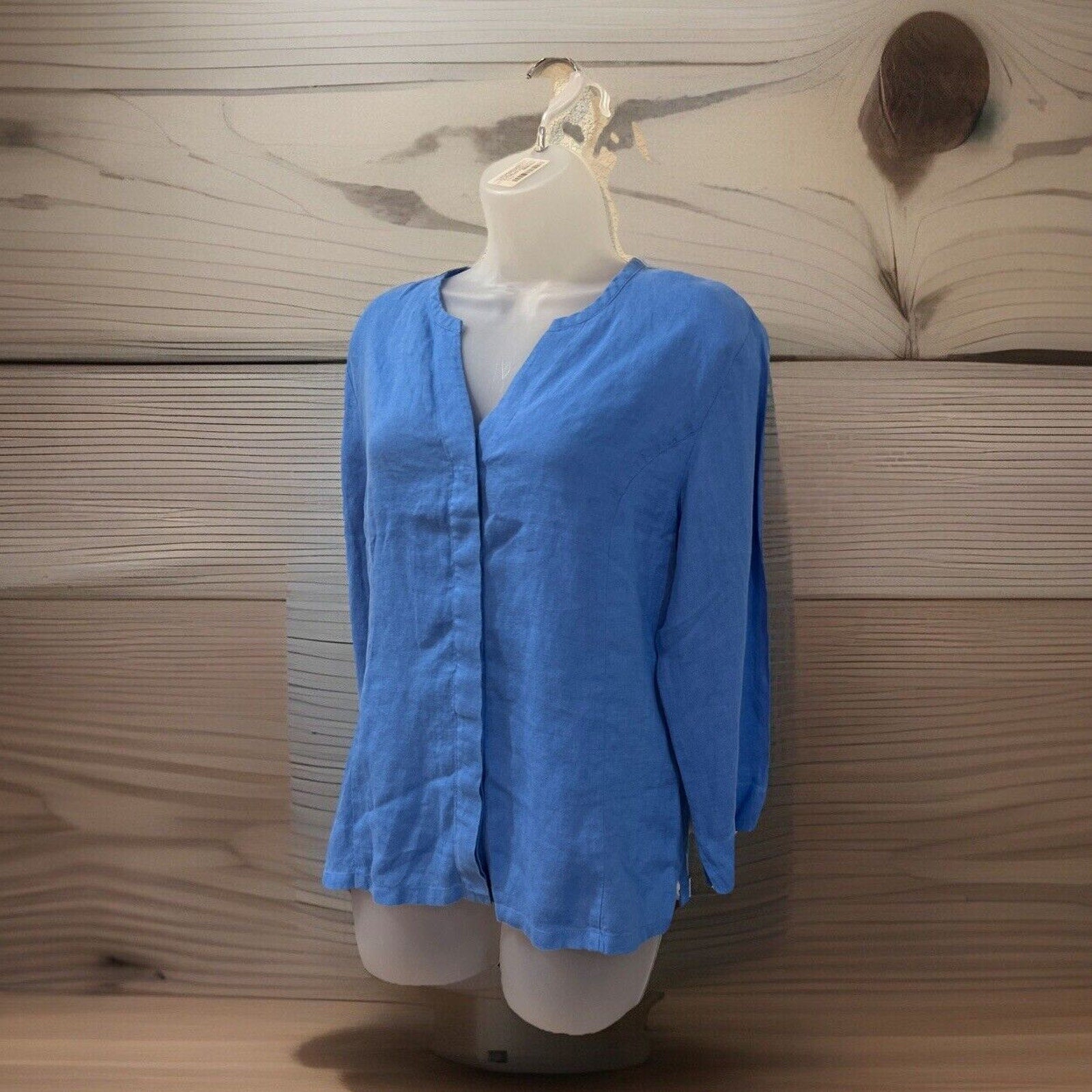 Talbots Sz 12 Irish Linen Blue Long Sleeve V Neck Button Down Blouse