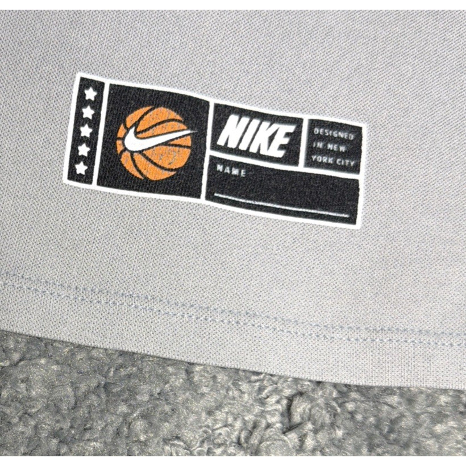 Nike Dri Fit TEE New York Basketball GRAPHIC LONG SLEEVE TOP Gray Sz Large