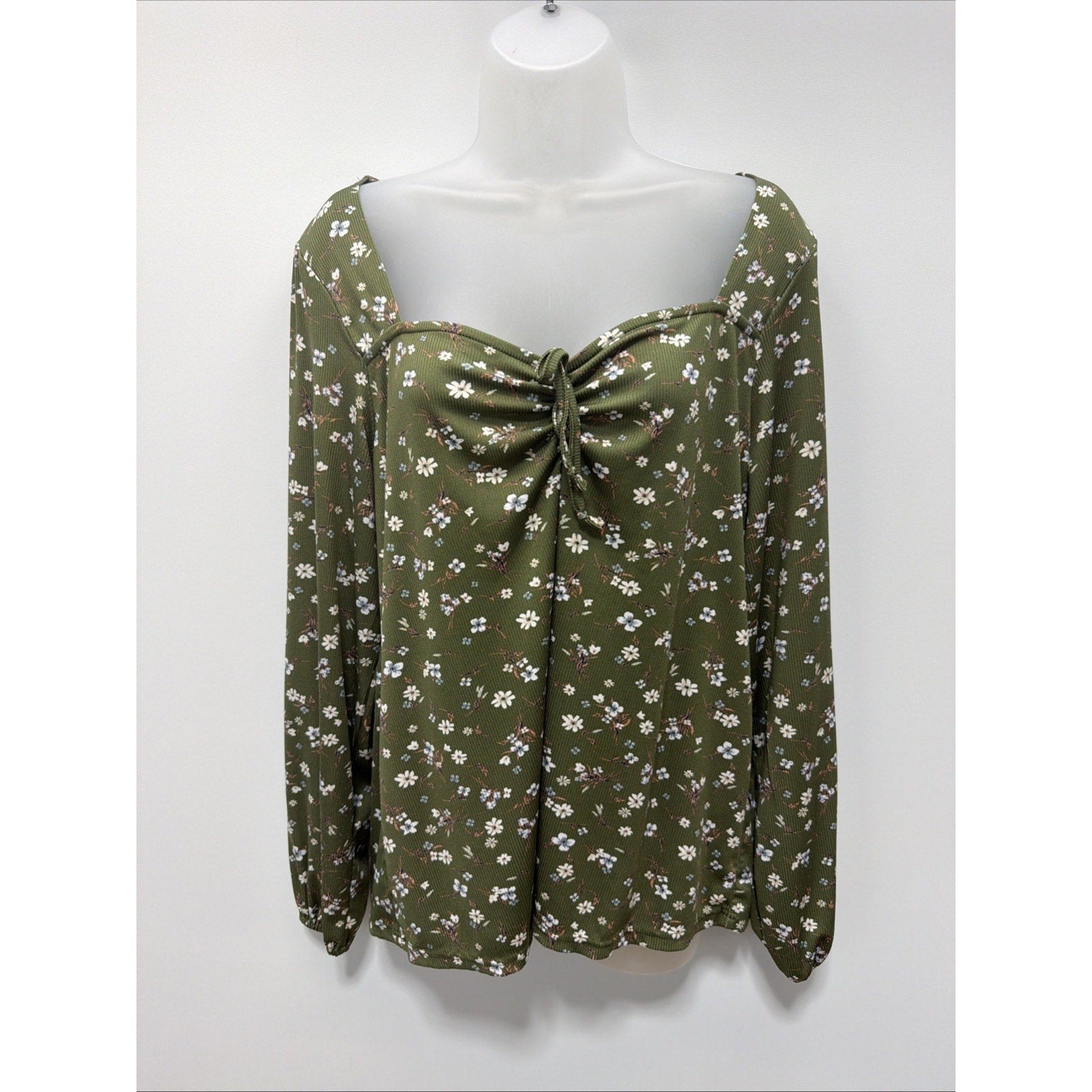 Urban Vine Semi Sheer Blouse Top size 1X Floral
