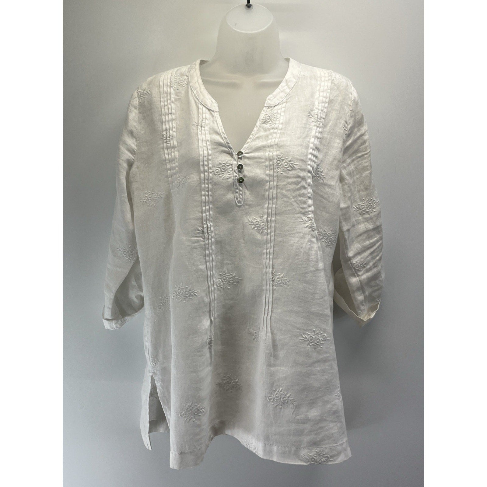Cynthia Rowley Women’s Tunic Top White 100% Linen Size Small Embroidered