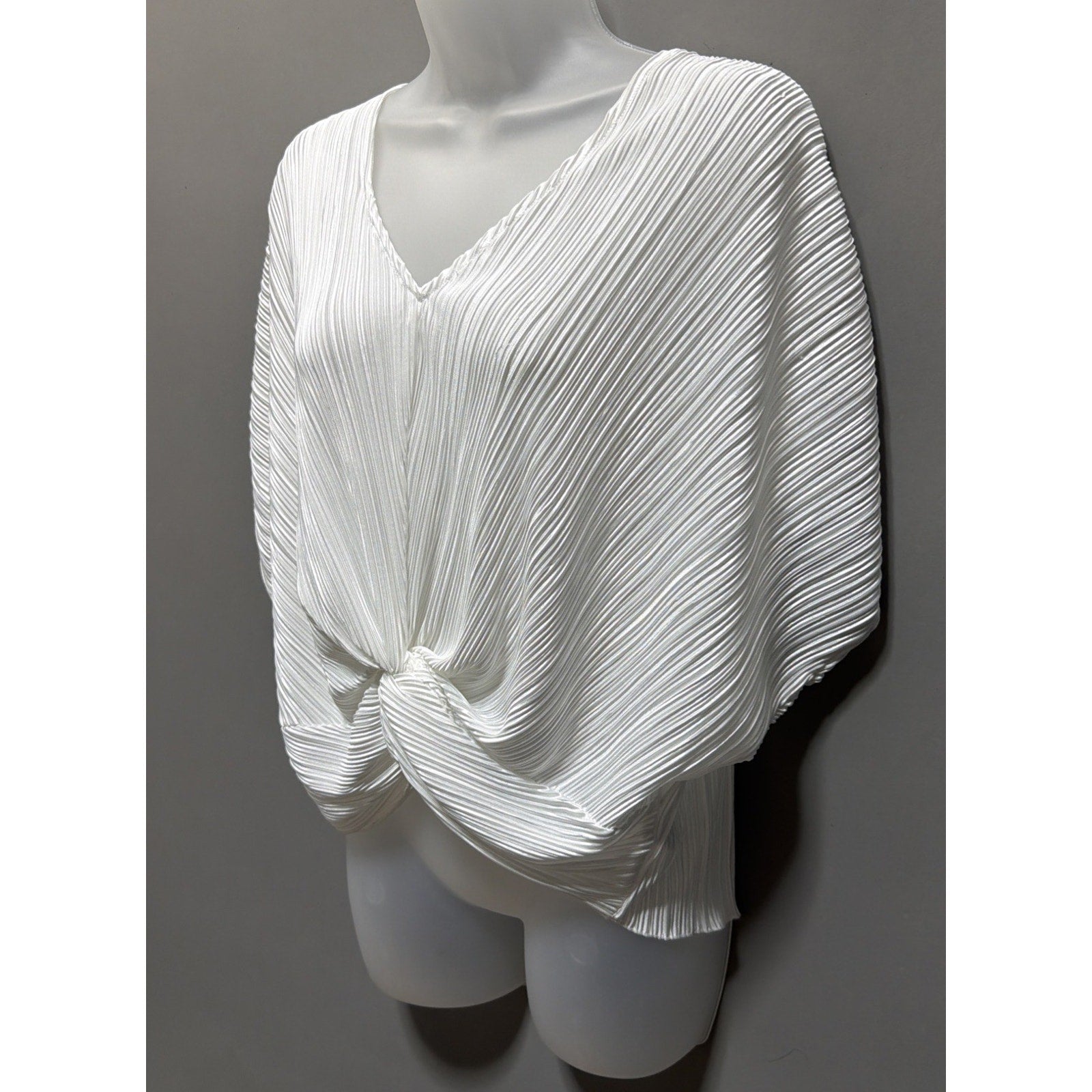Anthropologie Eri + Ali White Pleated Dolman Sleeve Twist Front Top Womens S NWT