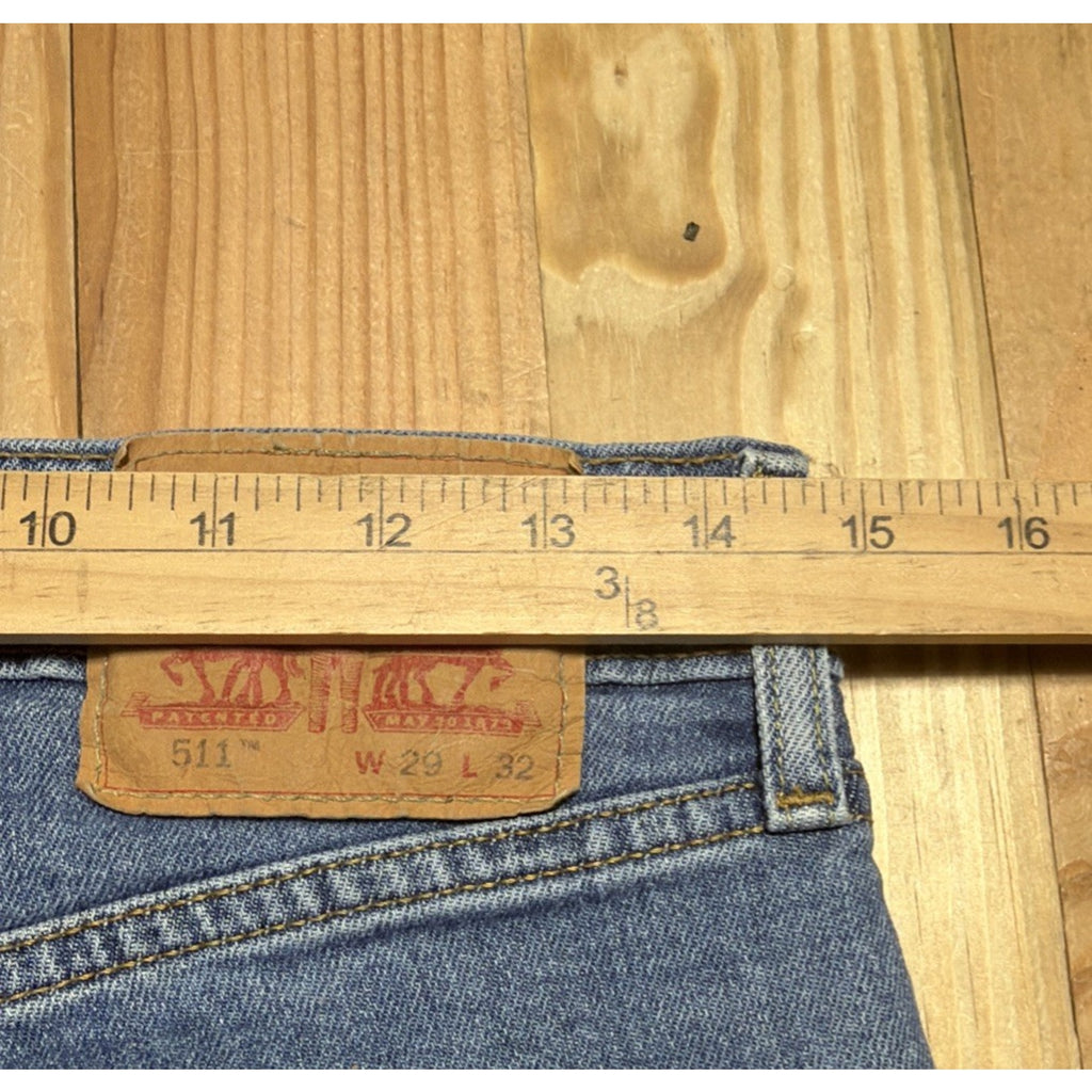 Levi's 511 Men's Size 29x32 Blue Medium Wash Straight Leg Jeans