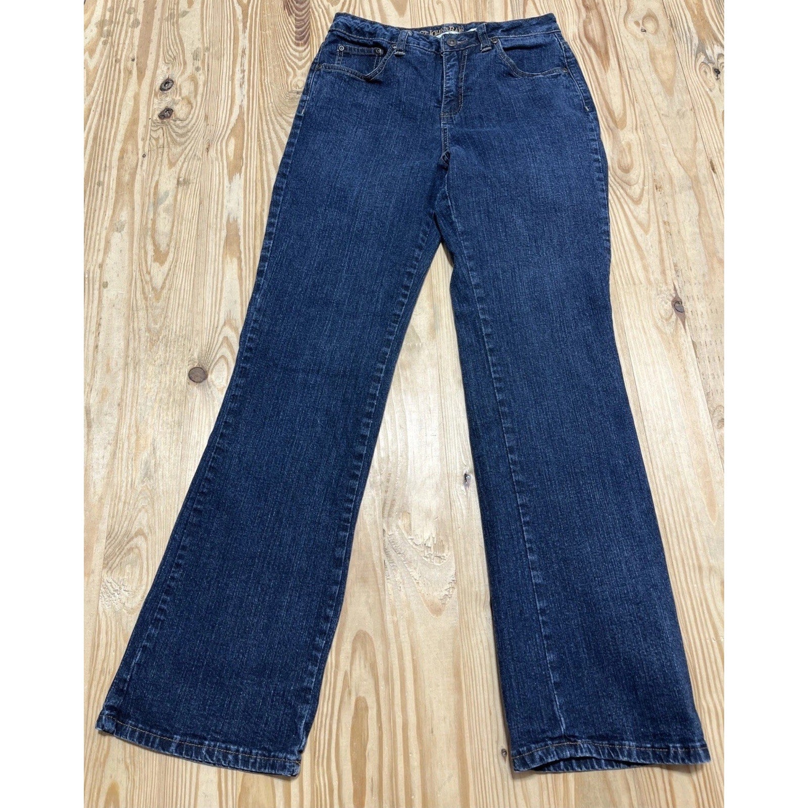Women's 8 Average St John's Bay Bootcut Secretly Slender Jeans Stretch Denim