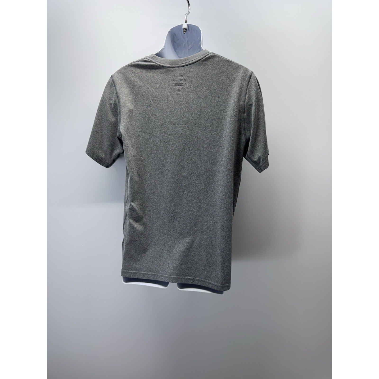 Nike Dri-Fit Athletic Cut Gray Crew Neck T-shirt Men’s Size Medium
