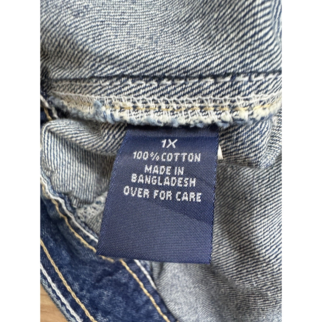 Amethyst Women’s Plus 1X Blue Denim Vest Distressed Button Front