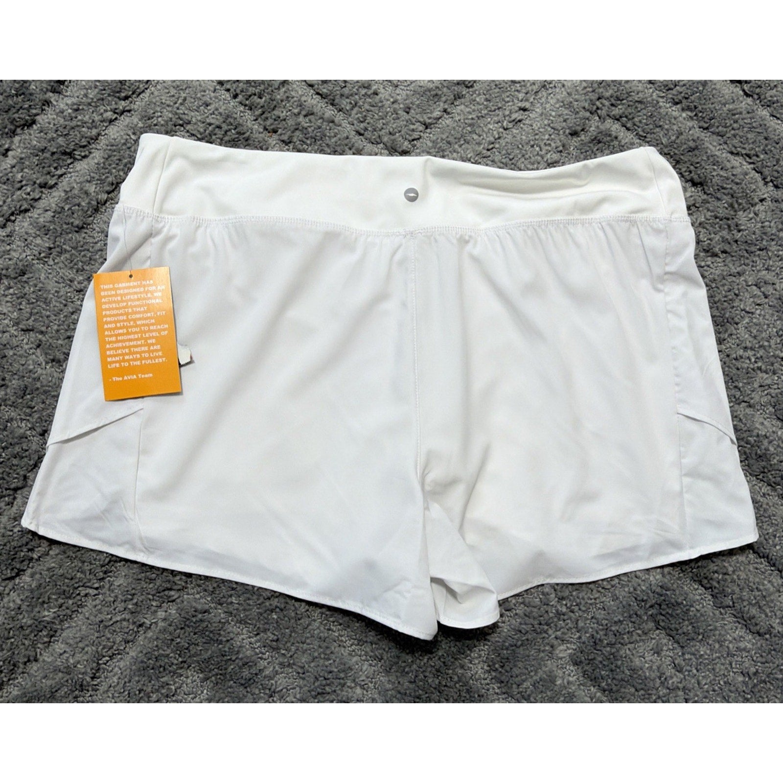 Avia Women's White Running Compression Shorts with Bike Liner Size XL 16-18 New