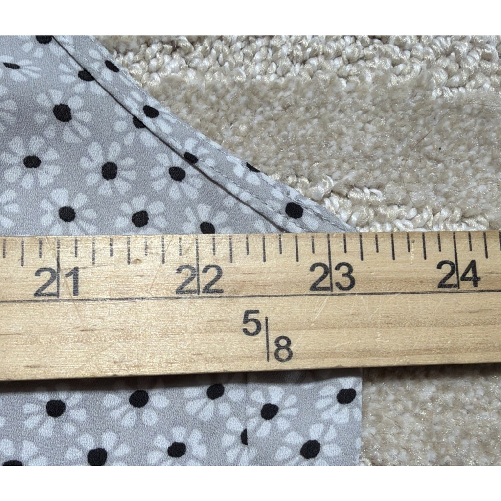 Loft Top Womens XL sleeveless partial button down Black White And Grey Floral