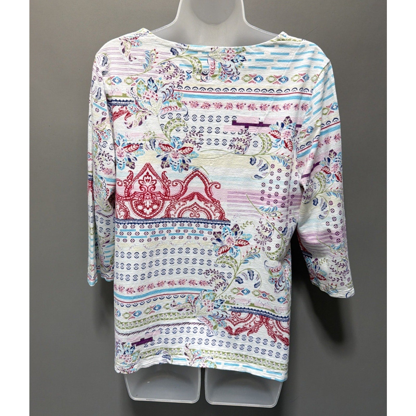 CHICO'S Sz 1 8/10 Medium 3/4 Sleeve Top Shirt Blouse V-Neck Colorful Artsy