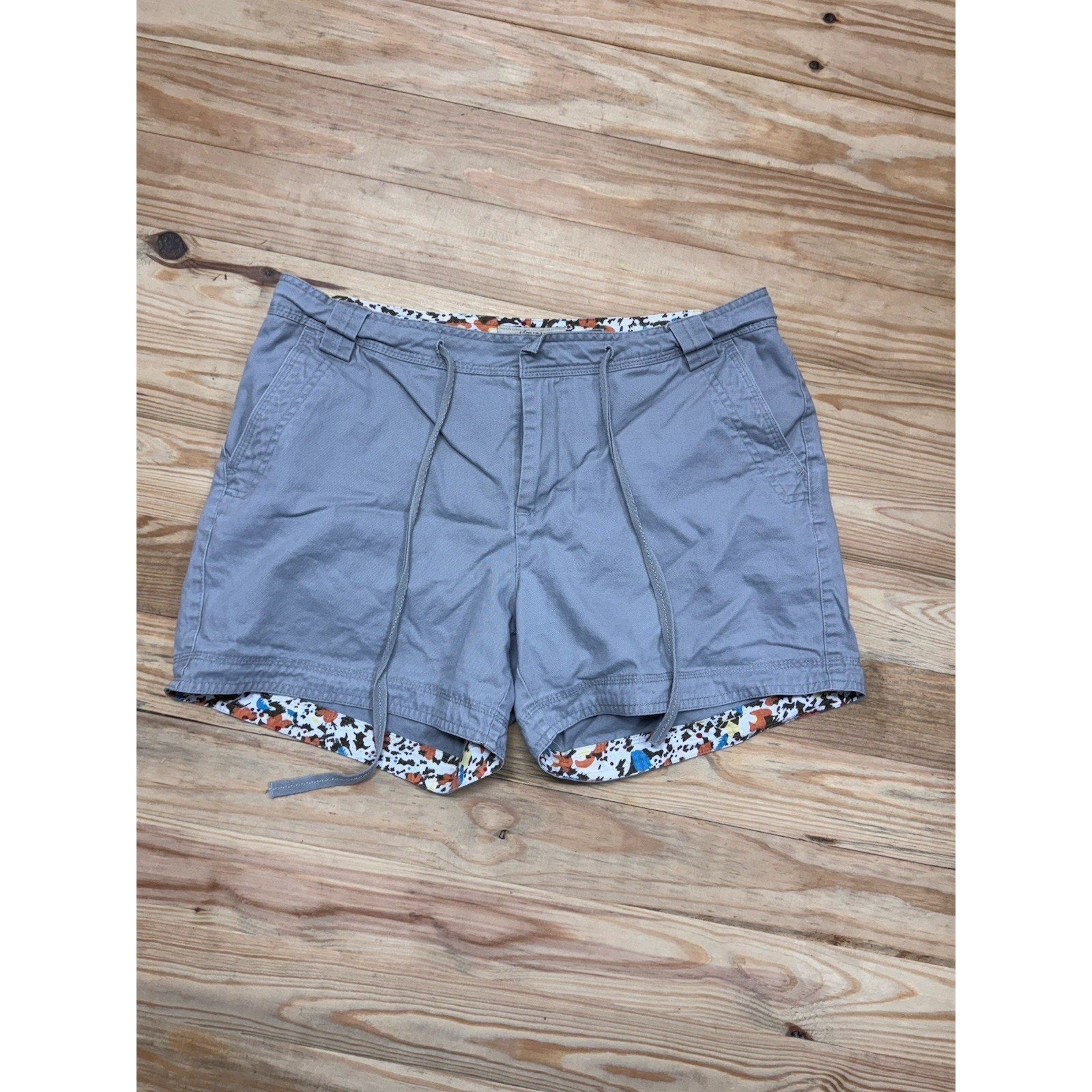Natural Reflections Shorts Womens size 12 Gray Chino with Drawstring