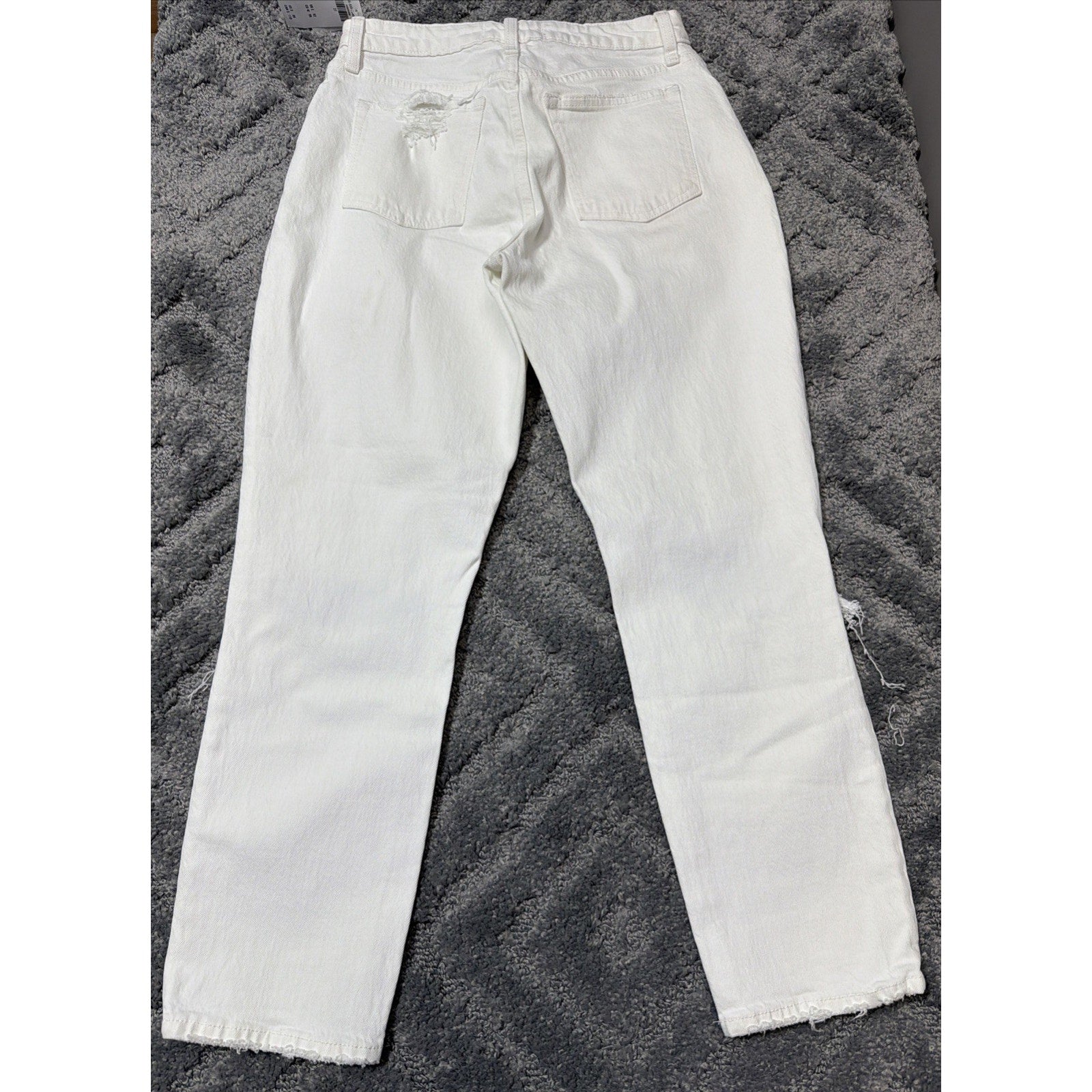 Abercrombie & Fitch High Rise Mom Jean Size 27 4R White Distressed