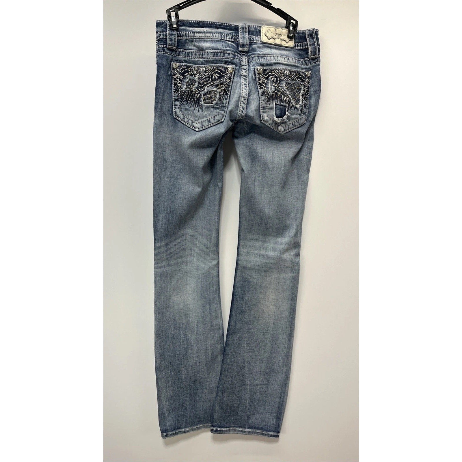 Miss Me Low Rise Signature Boot Cut Jeans Cow Design Pockets Size 26 Inseam 31.5