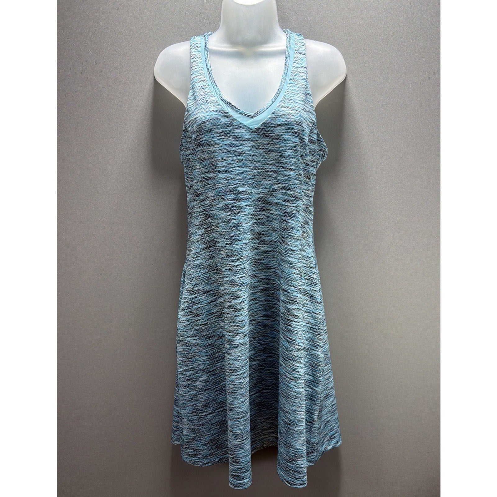 MPG Sport Racerback Active Dress Medium Blue Aqua Chevron Tennis Golf Excellent