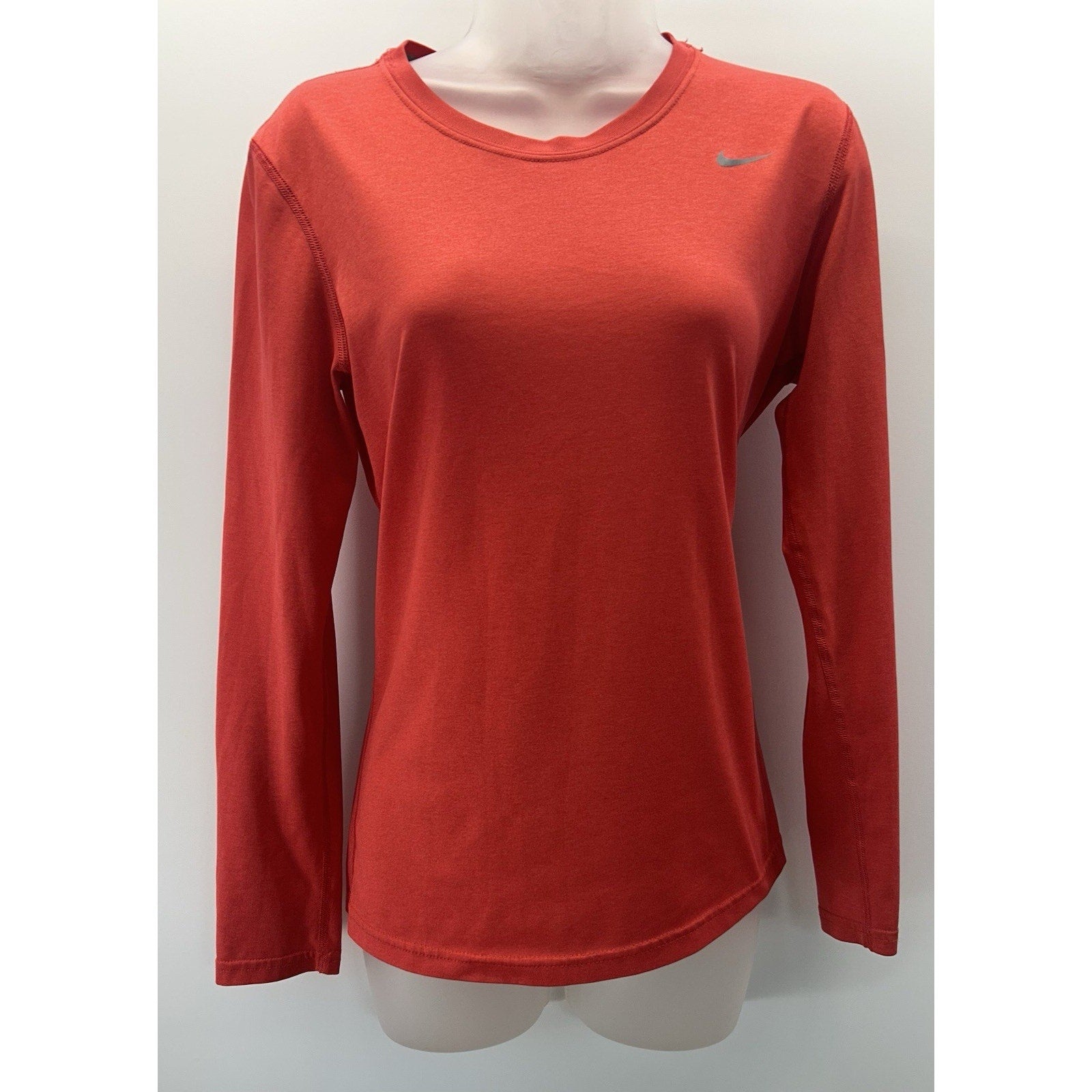 NIKE Long Sleeve tee, dry-fit Women’s size Medium Orange .