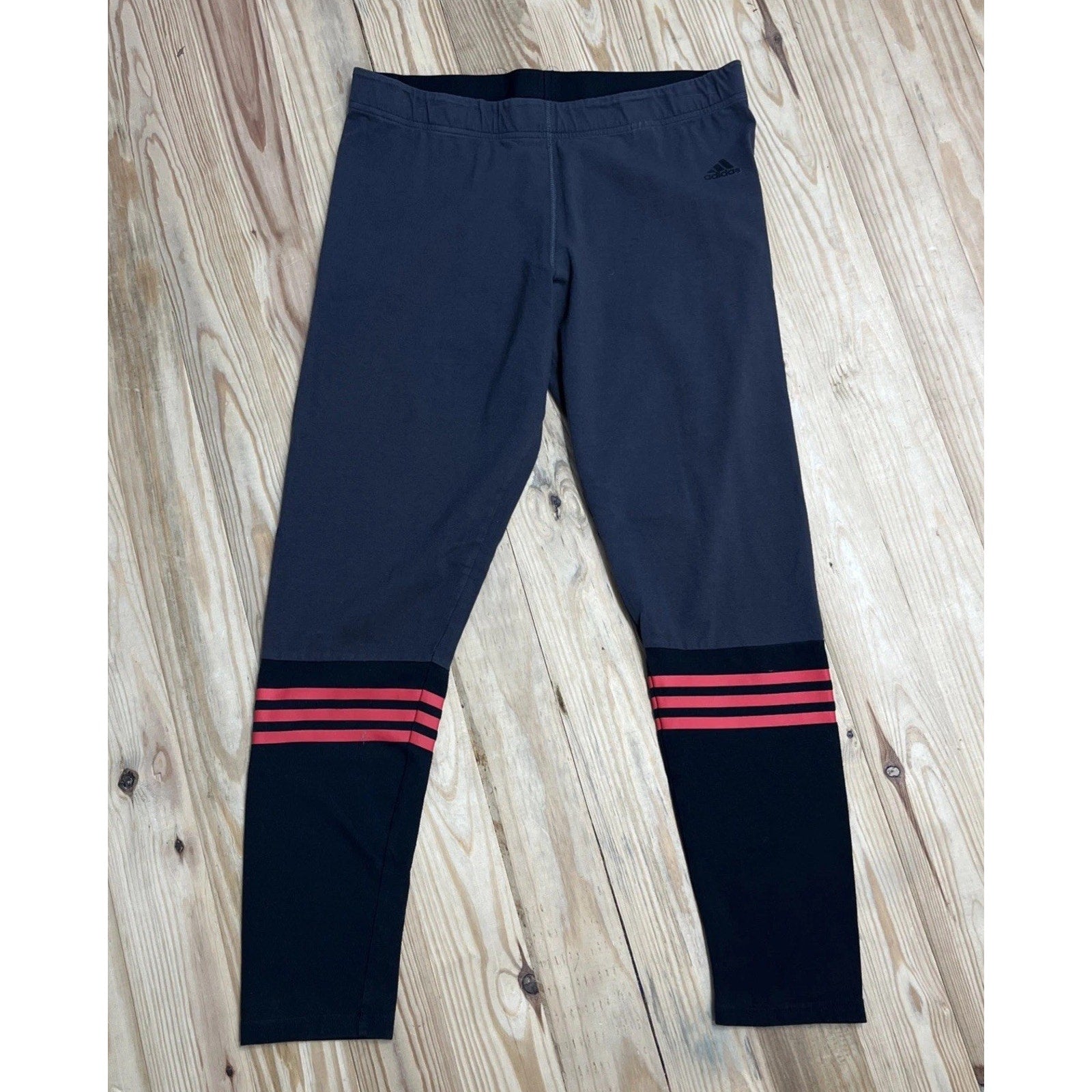 adidas womens Black And Red Stripe Leggings L 7/8 leggings