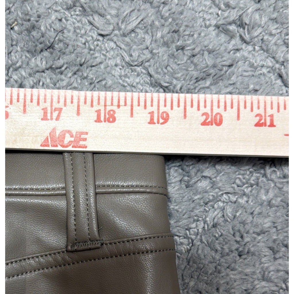 Abercrombie & Fitch Vegan Leather The 90’s Relaxed Cargo HighRise Jean Womens 18