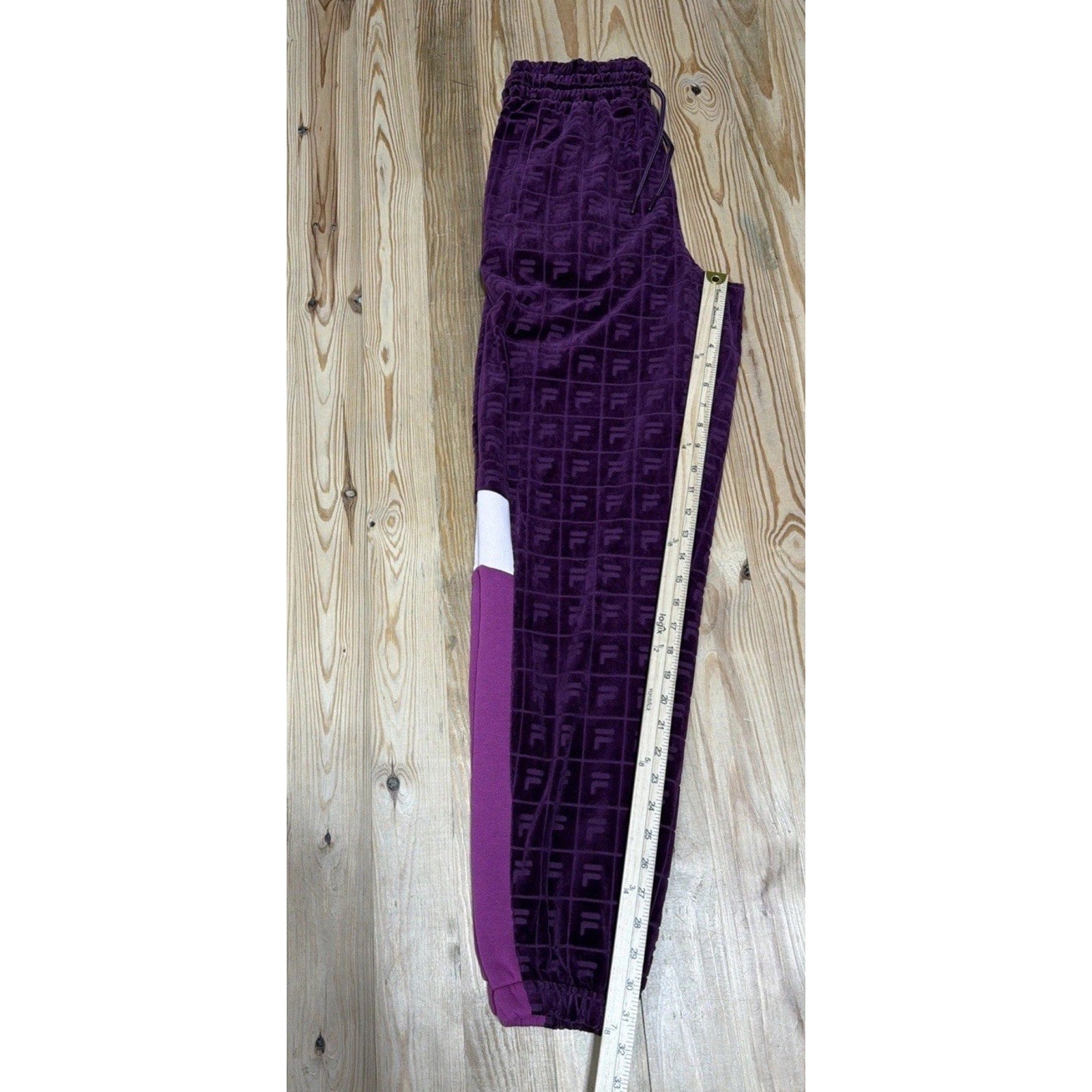Fila Women’s Helen Velour Joggers Grape Wine Size Small NWT