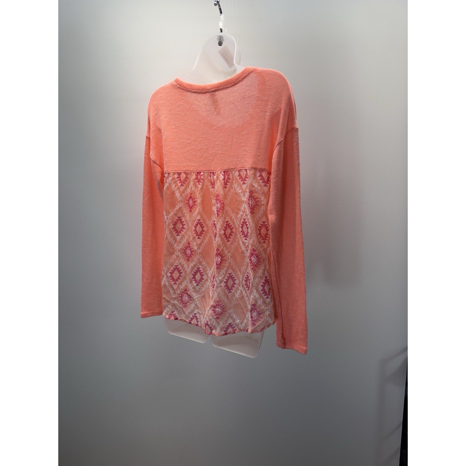 No Boundaries Women's Medium Top Peach With Floral Sheer Fitted Back