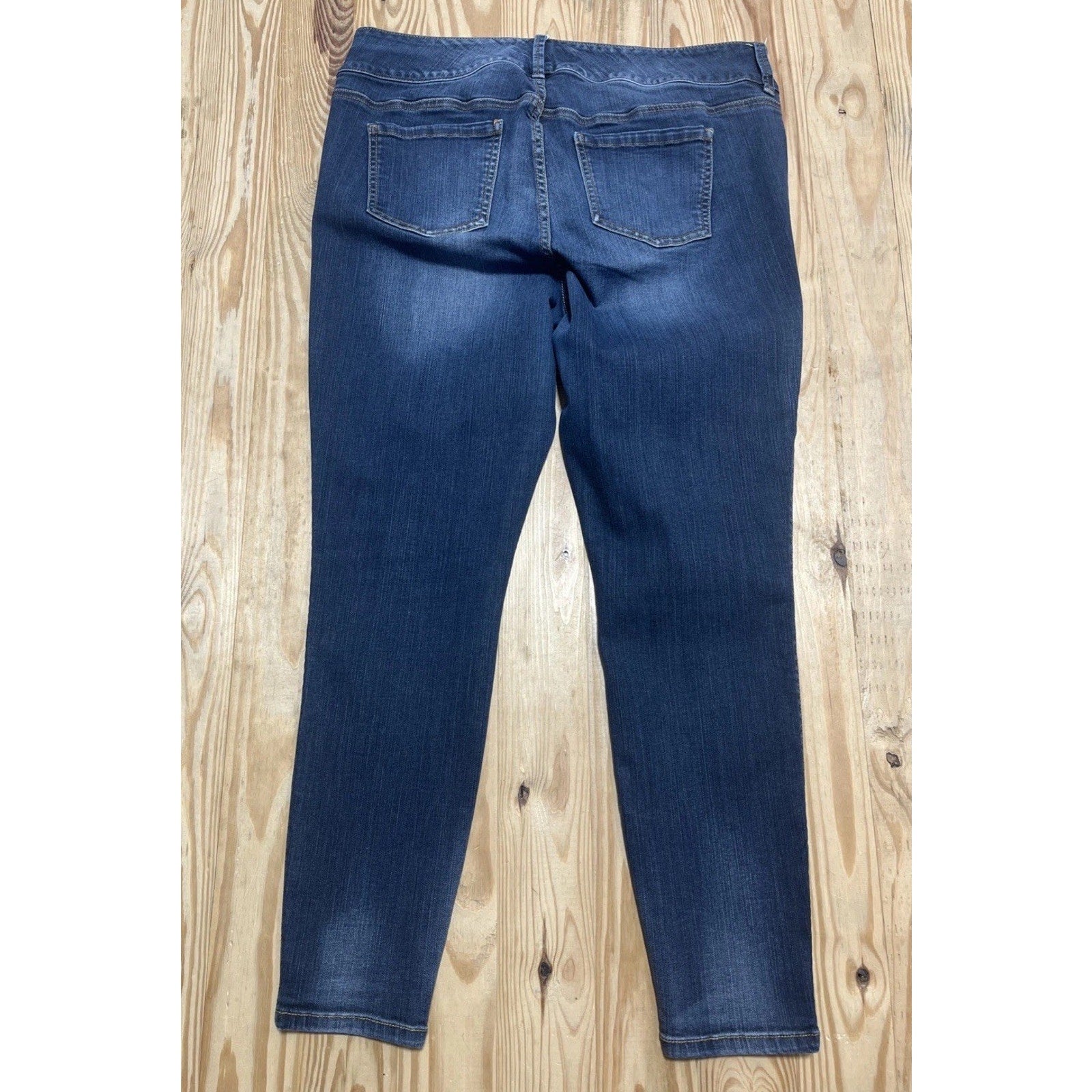 Torrid Super Soft Jegging Skinny Jeans Size 16R