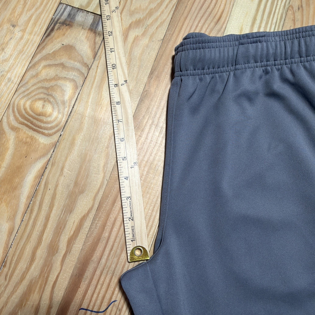NWT Under Armour All Season Gear Womens Medium Workout Warm-Up Pants Grey