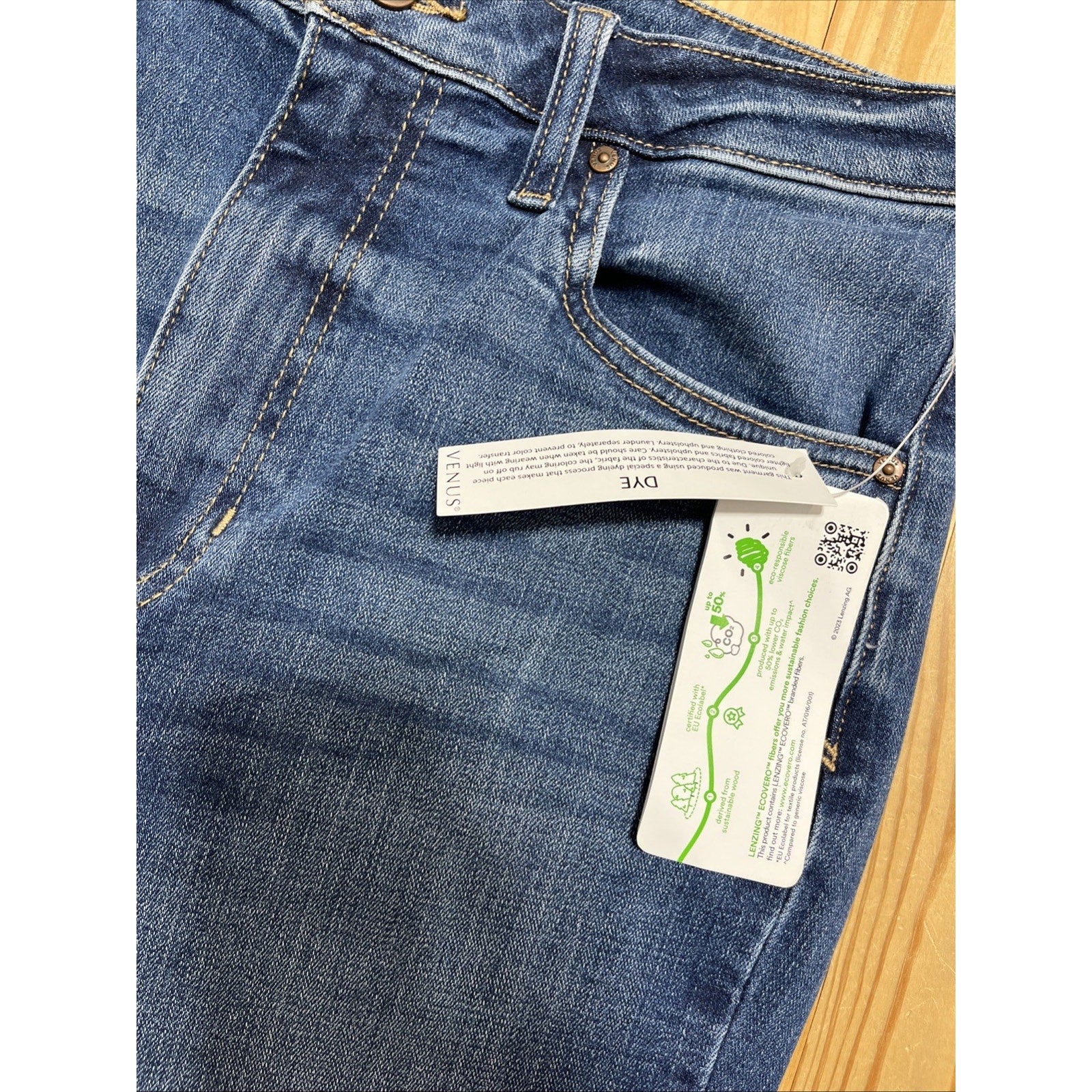 Venus Womens Size 8 Dark Wash Denim High Rise Audrey Straight Leg Jeans New