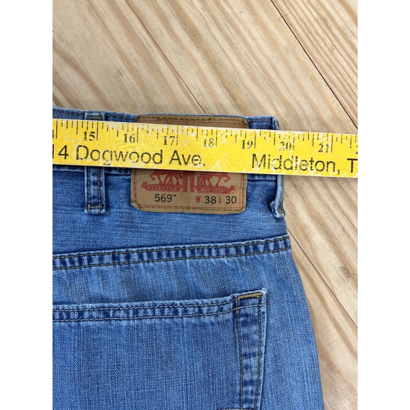 Levi's 569 Loose Straight Jeans Mens 38x30 Lightweight Blue 100% Cotton Denim