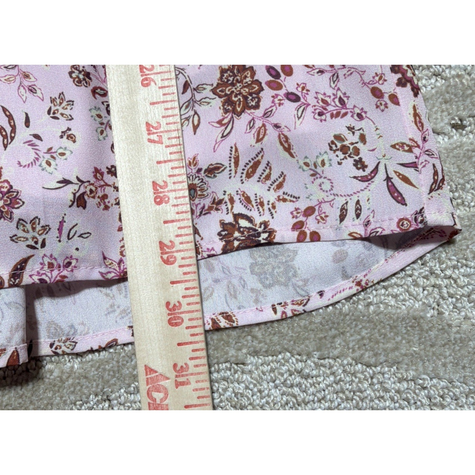 Francesca’s Bette Smocked Pink Floral Romper Size Medium NWT Lined Stretchy