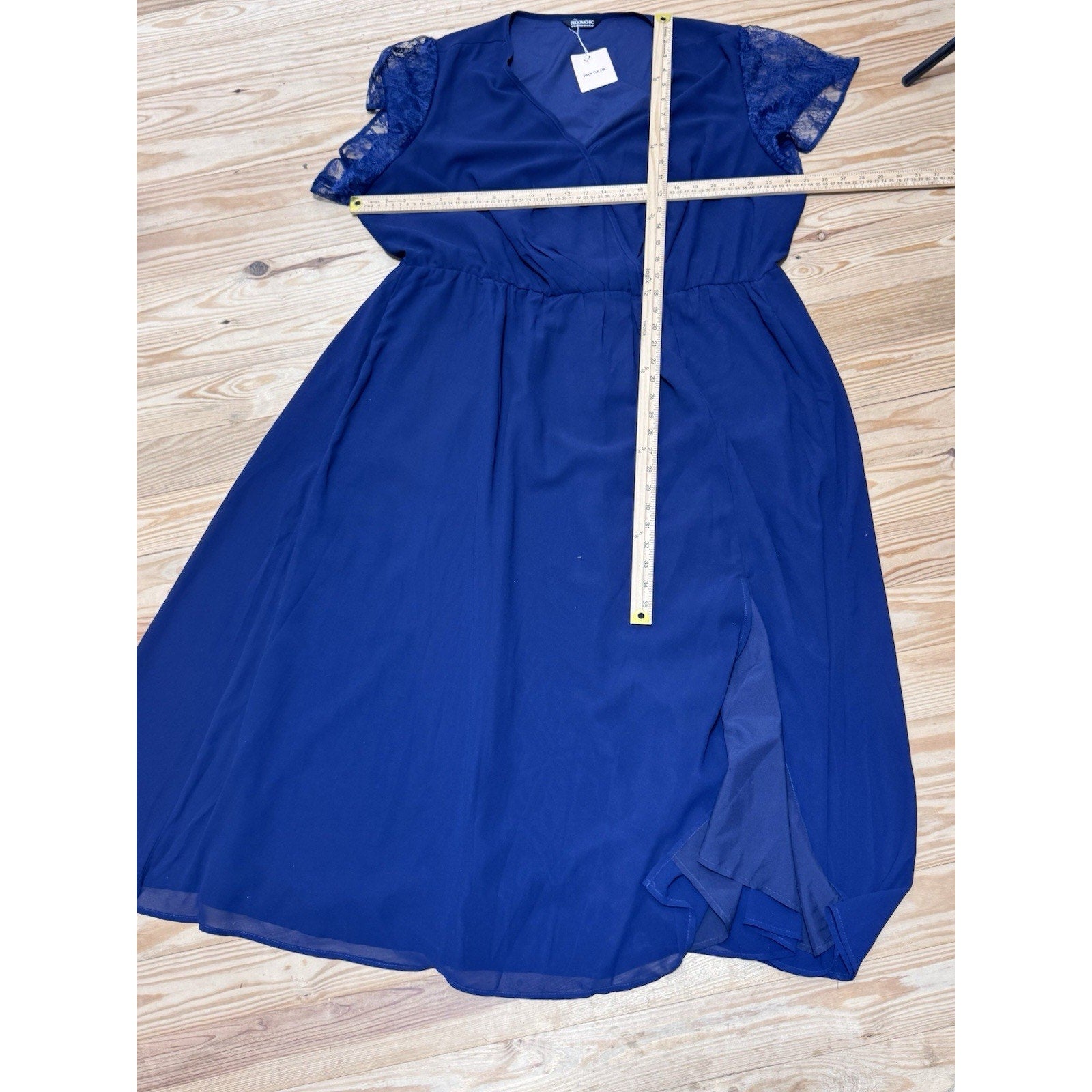 Bloomchic Navy Blue Laced Short Sleeve V Neck Elastic Waist Dress Women’s 22/24