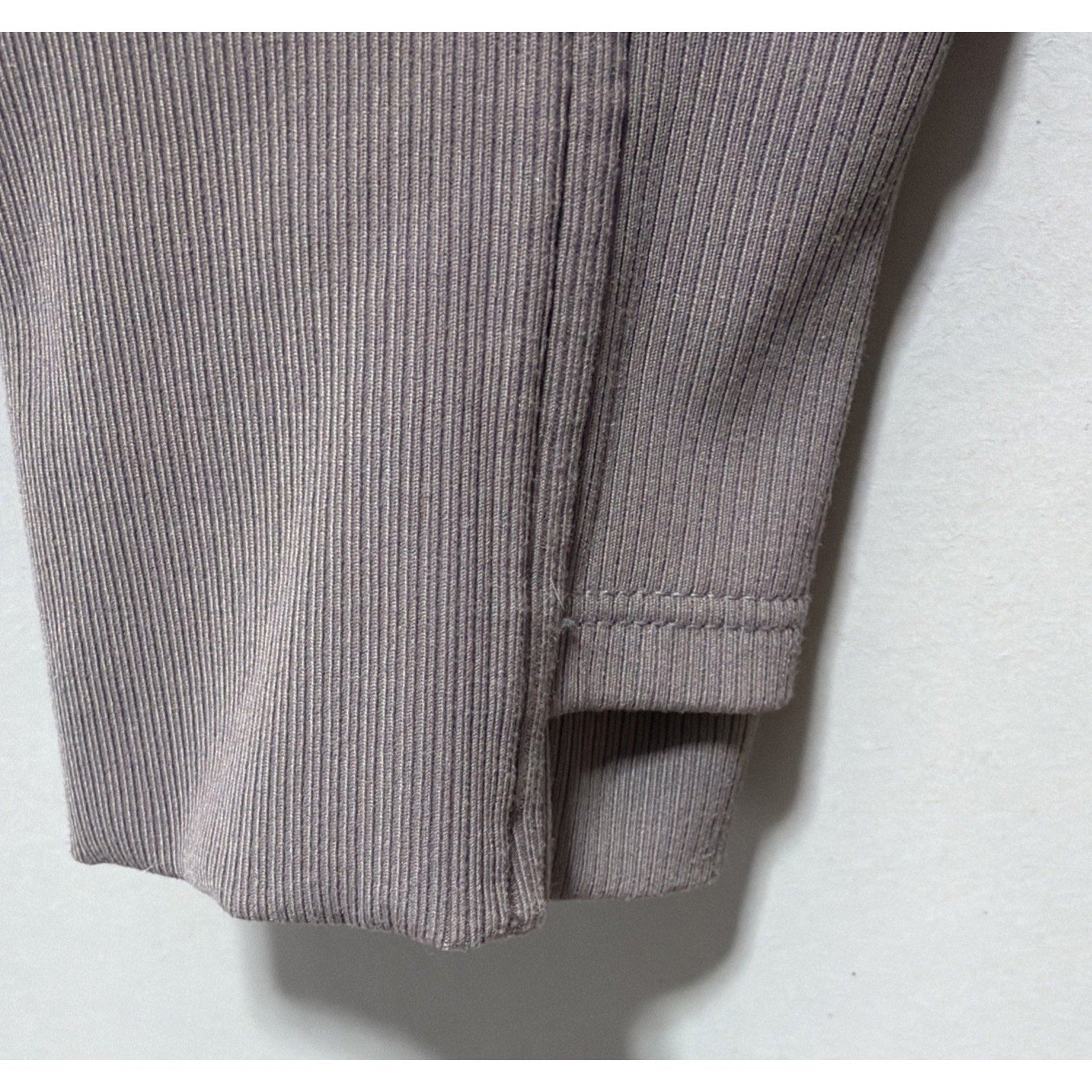 Athleta Relaxed Fit Mission Hoodie Sweatshirt Pullover Small Shale Brown